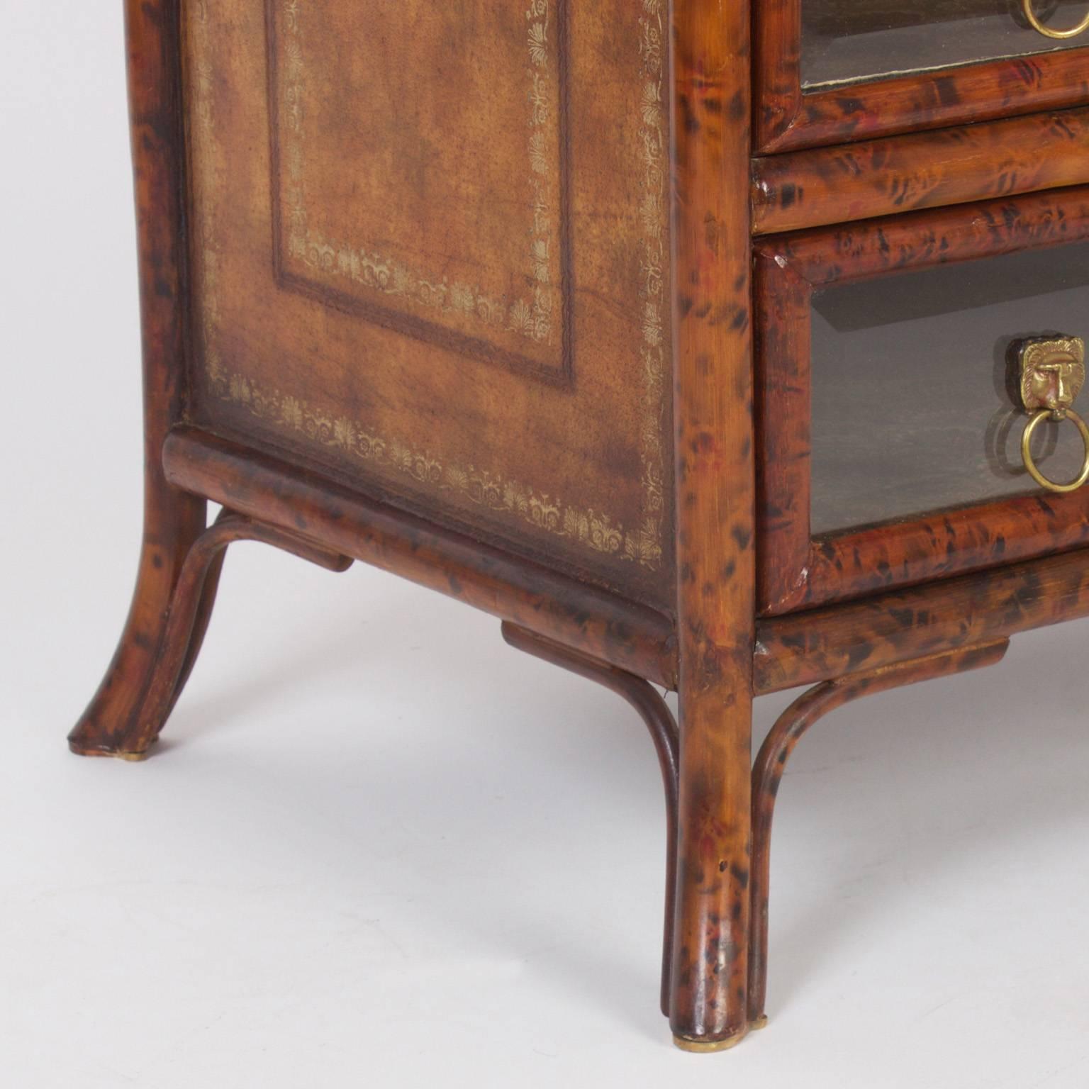 Mid-Century Small Chest of Drawers 1