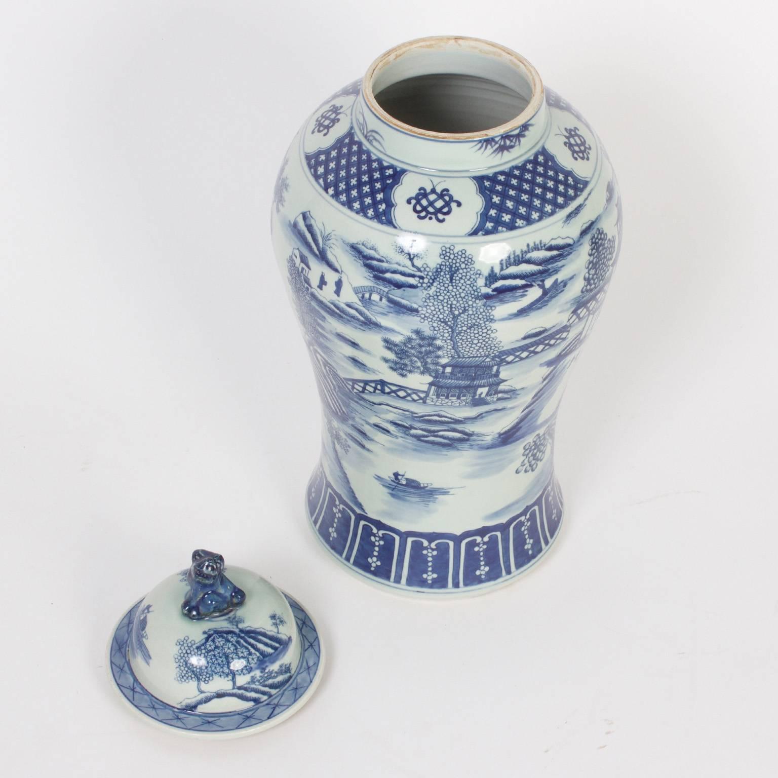 Traditional Chinese Export Style Porcelain Lidded Jars 2