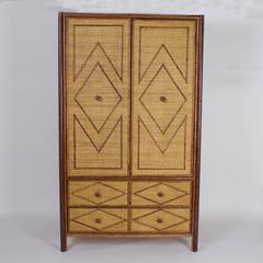 Armoire du milieu du siècle en faux bambou et toile à gazon