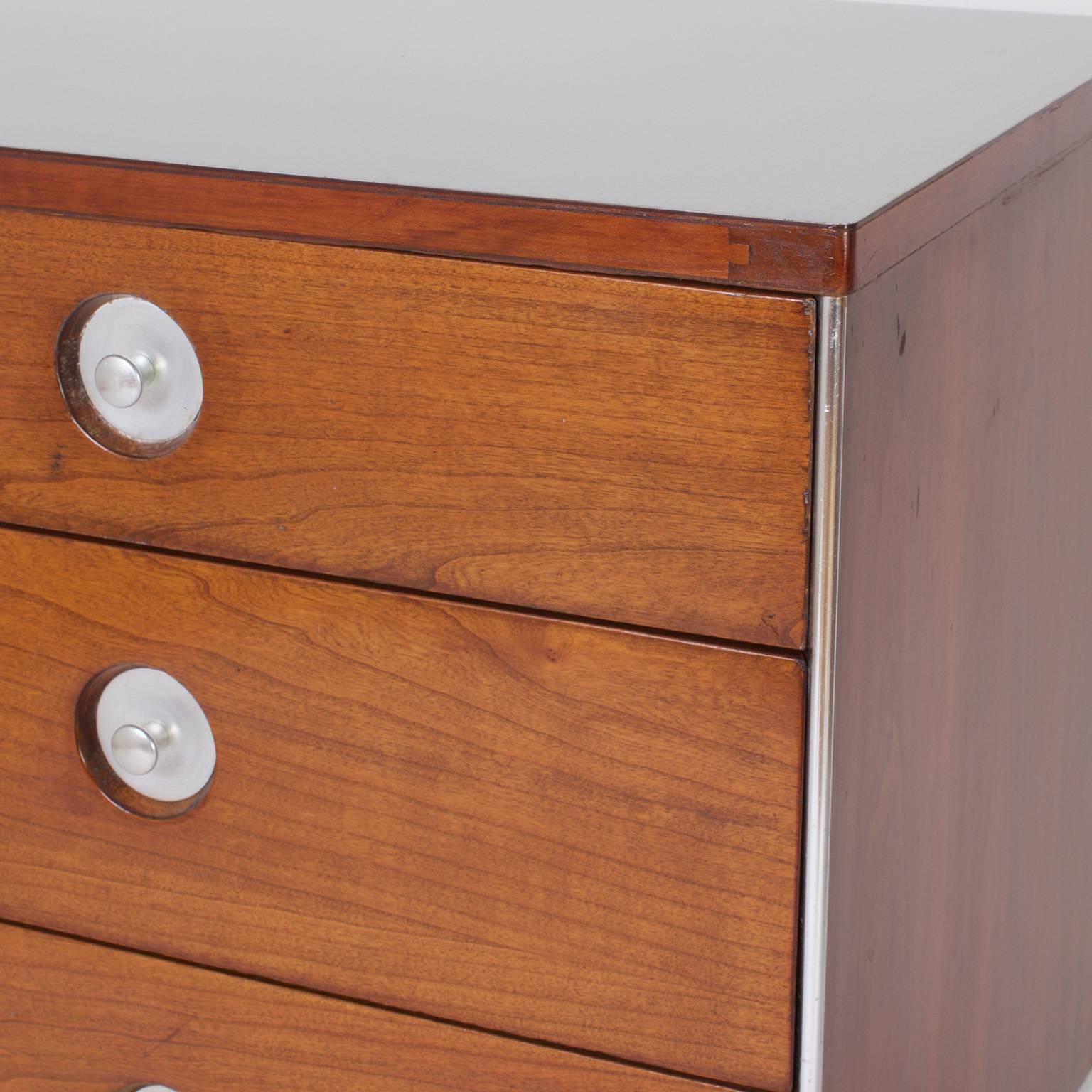 Dashing Pair of Mid-Century Three-Drawer Nightstands In Good Condition For Sale In Palm Beach, FL