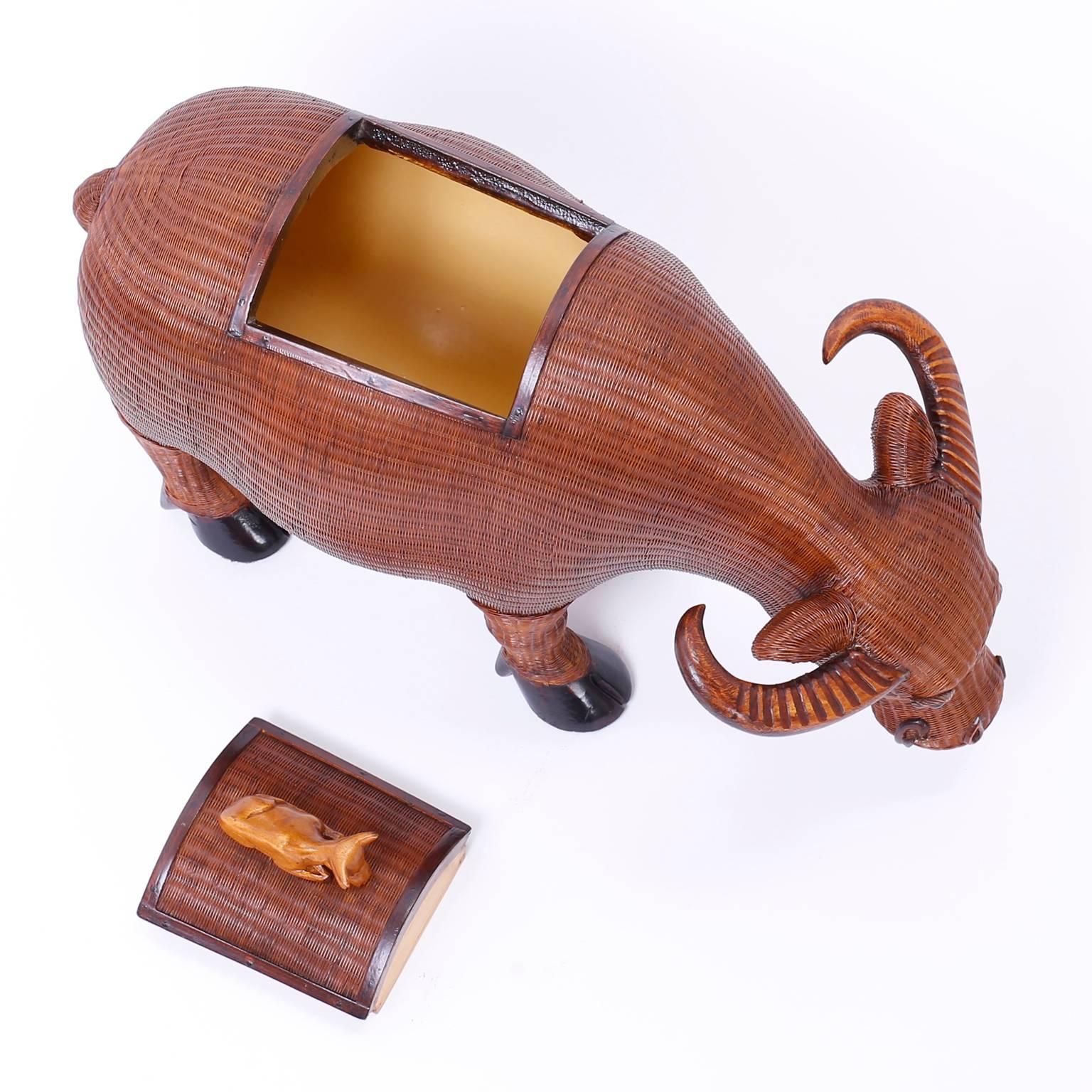 Traditional Chinese Wicker and Wood Lidded Ox Box In Excellent Condition In Palm Beach, FL