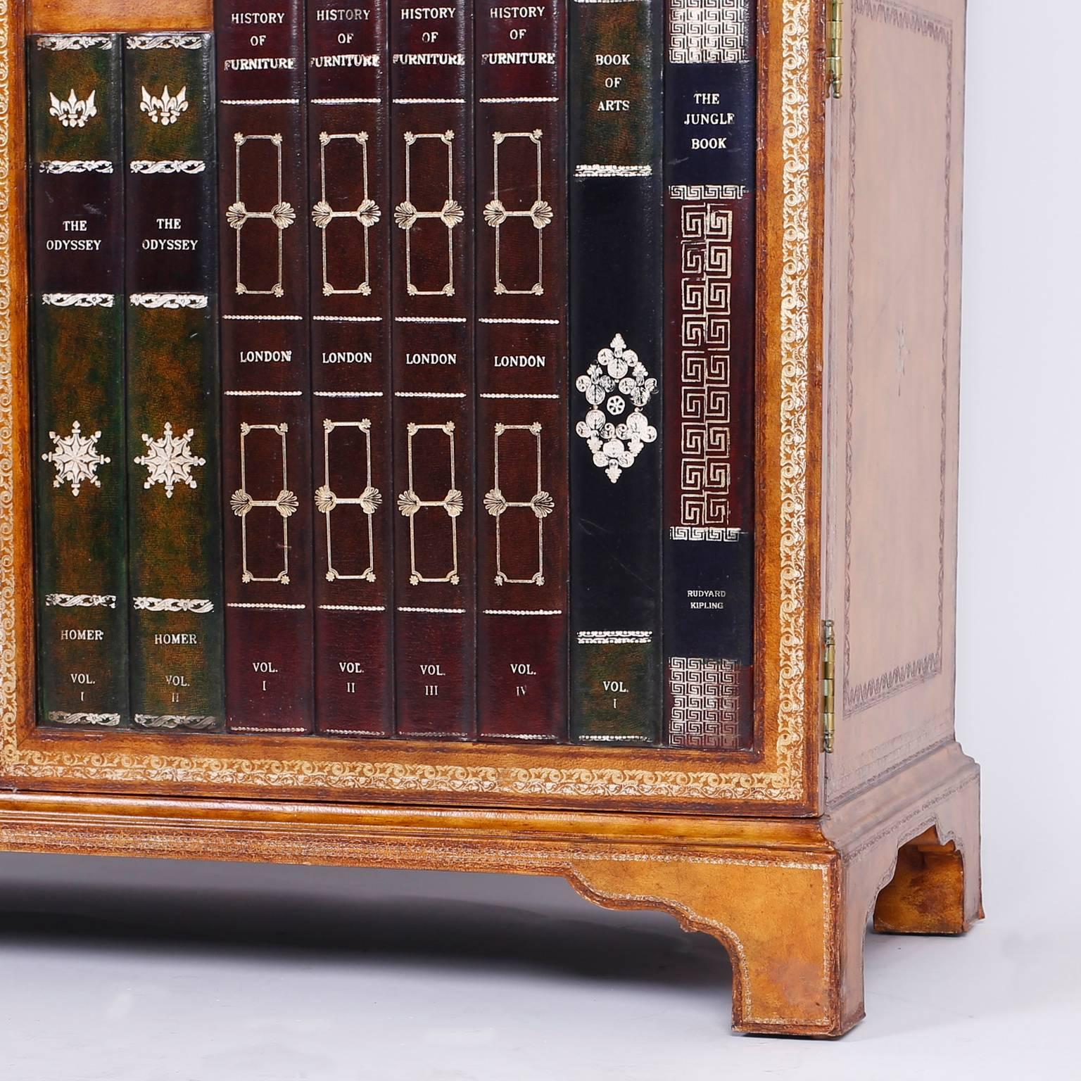 Cuir Bibliothèque ou meuble de rangement du milieu du siècle dernier recouvert de cuir en vente