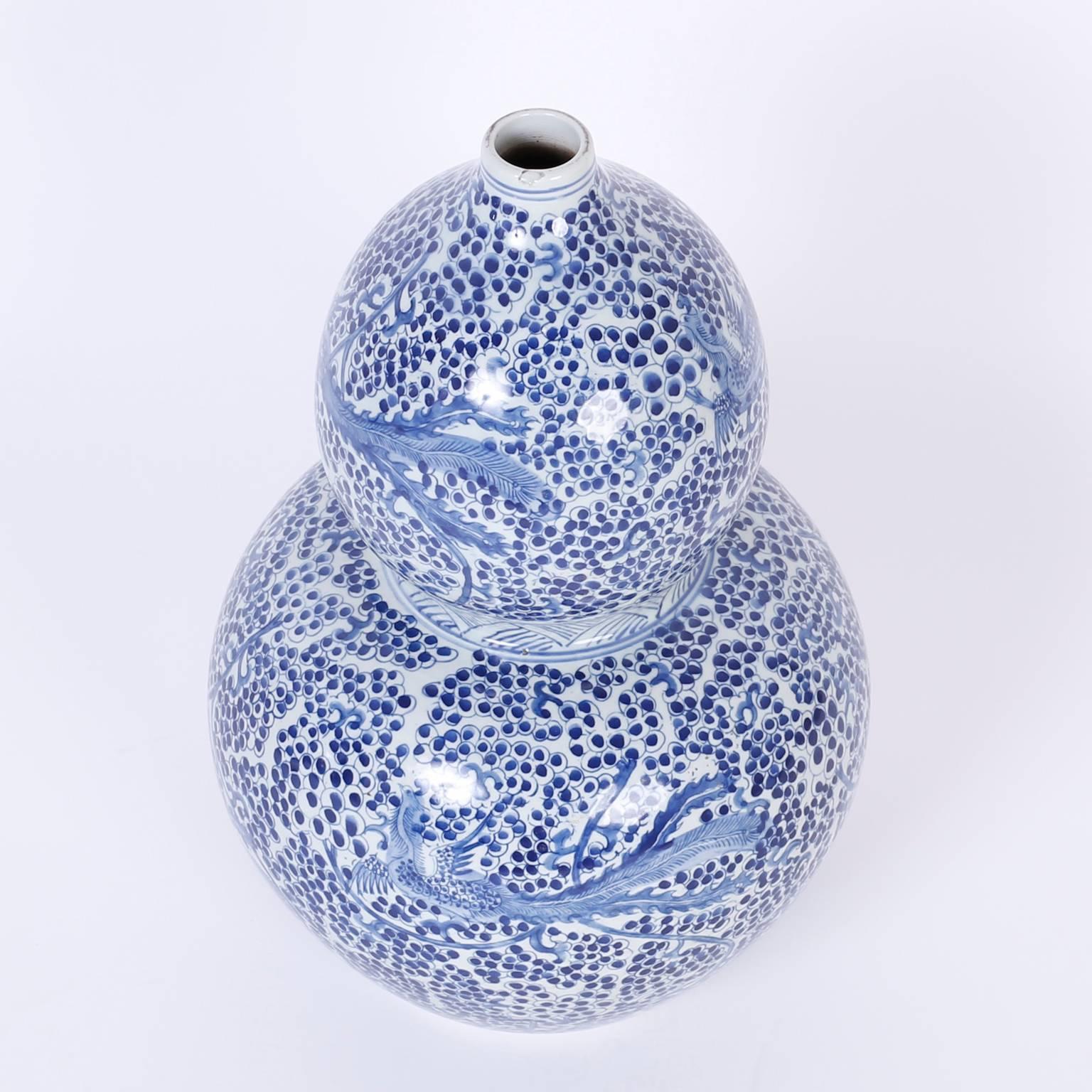 Chinoiserie Pair of Chinese Export Style Blue and White Double Gourd Blue and White Vases