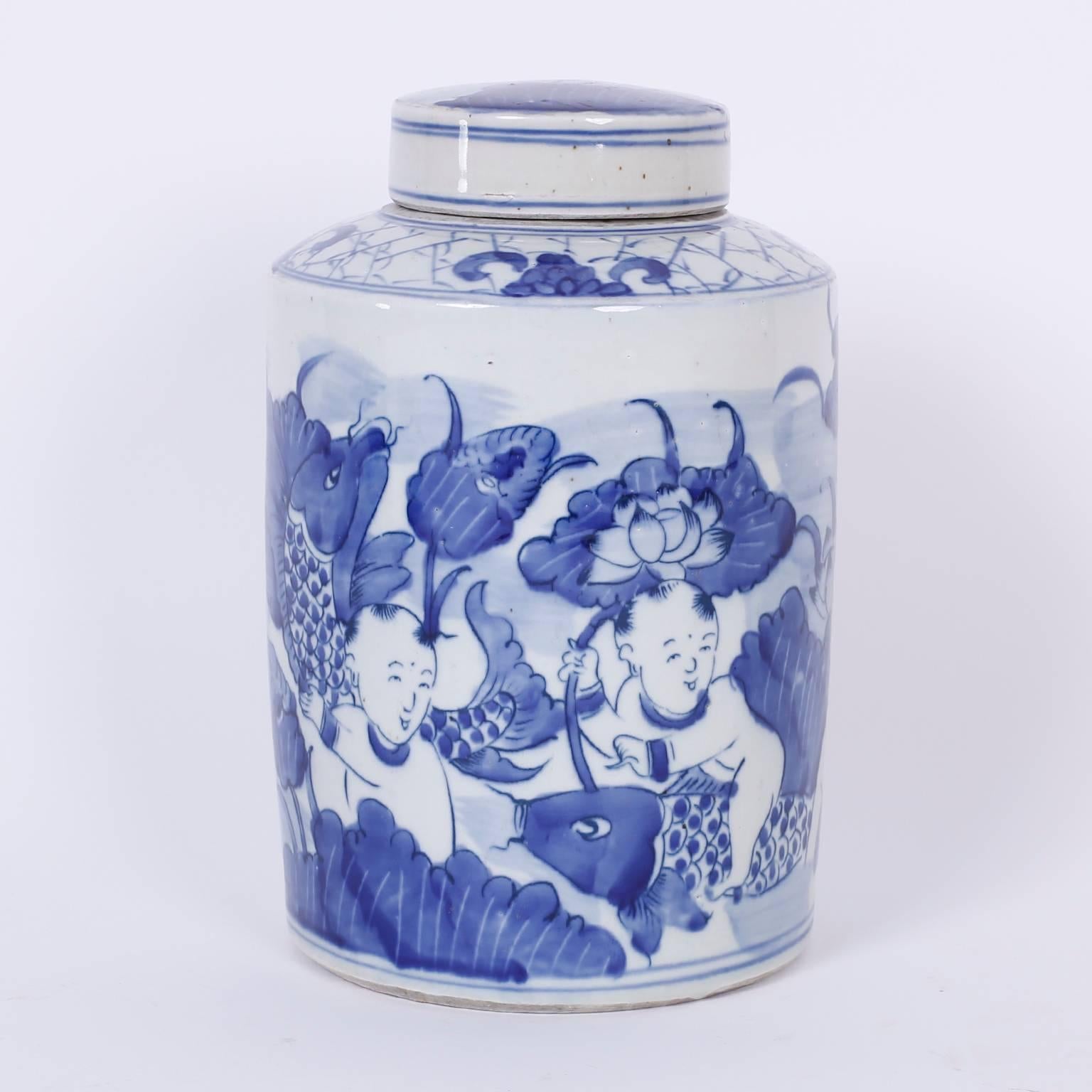 Chinese Export Pair of Chinese Blue and White Porcelain Lidded Jars