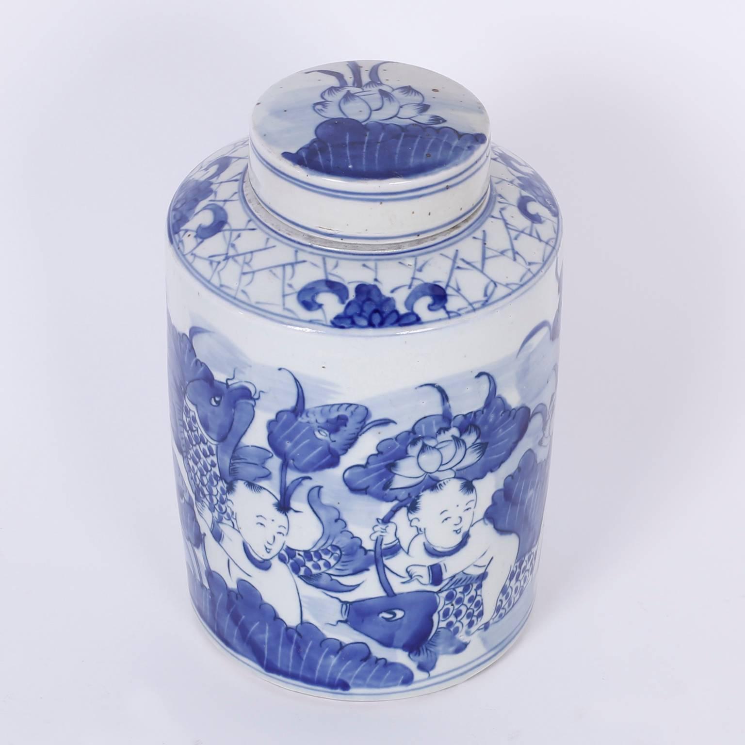 Contemporary Pair of Chinese Blue and White Porcelain Lidded Jars