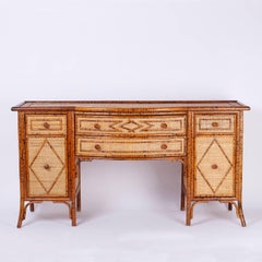 Crédence ou enfilade en faux bambou de style colonial britannique