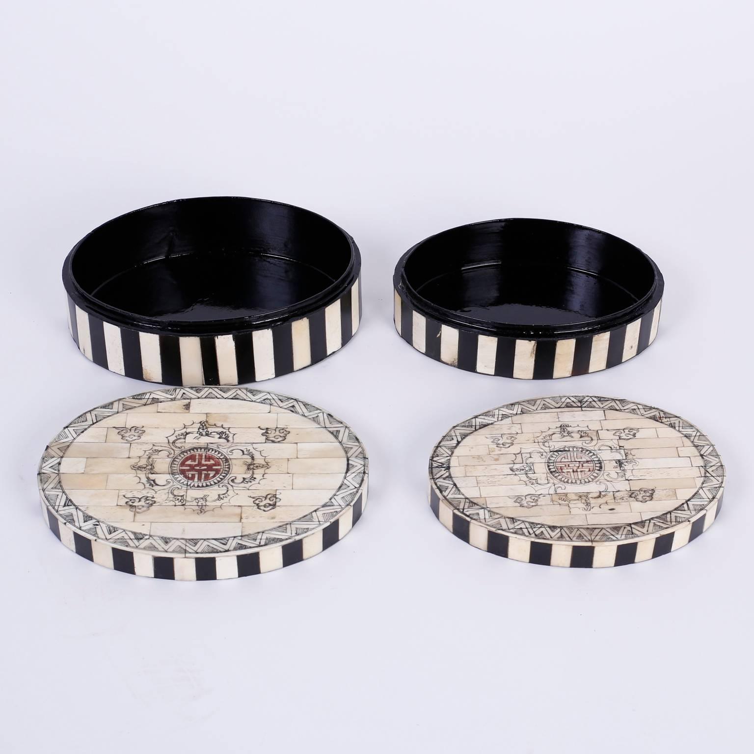 Chinese Pair of Asian Lidded Boxes For Sale