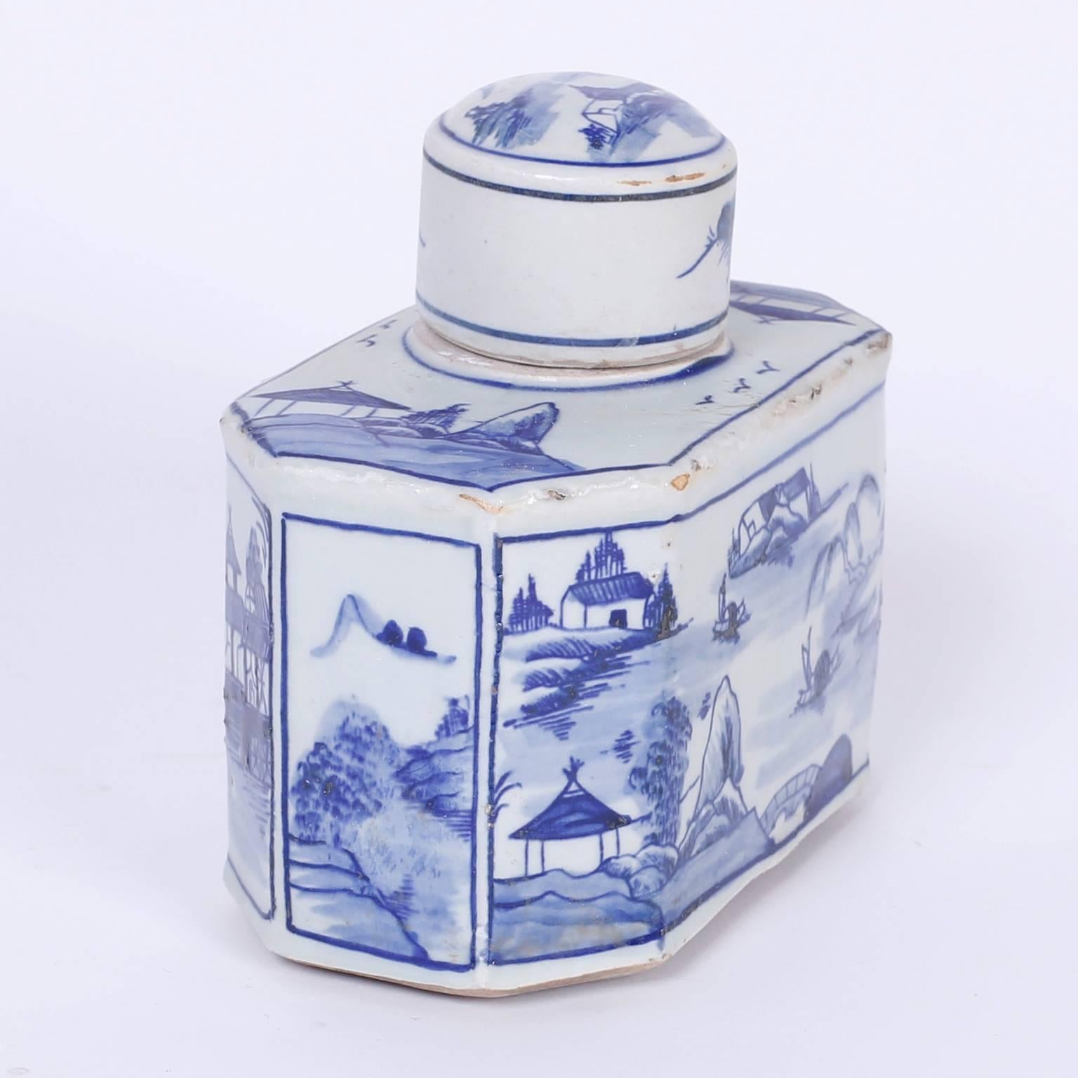 Chinese Export Pair of Blue and White Porcelain Tea Containers