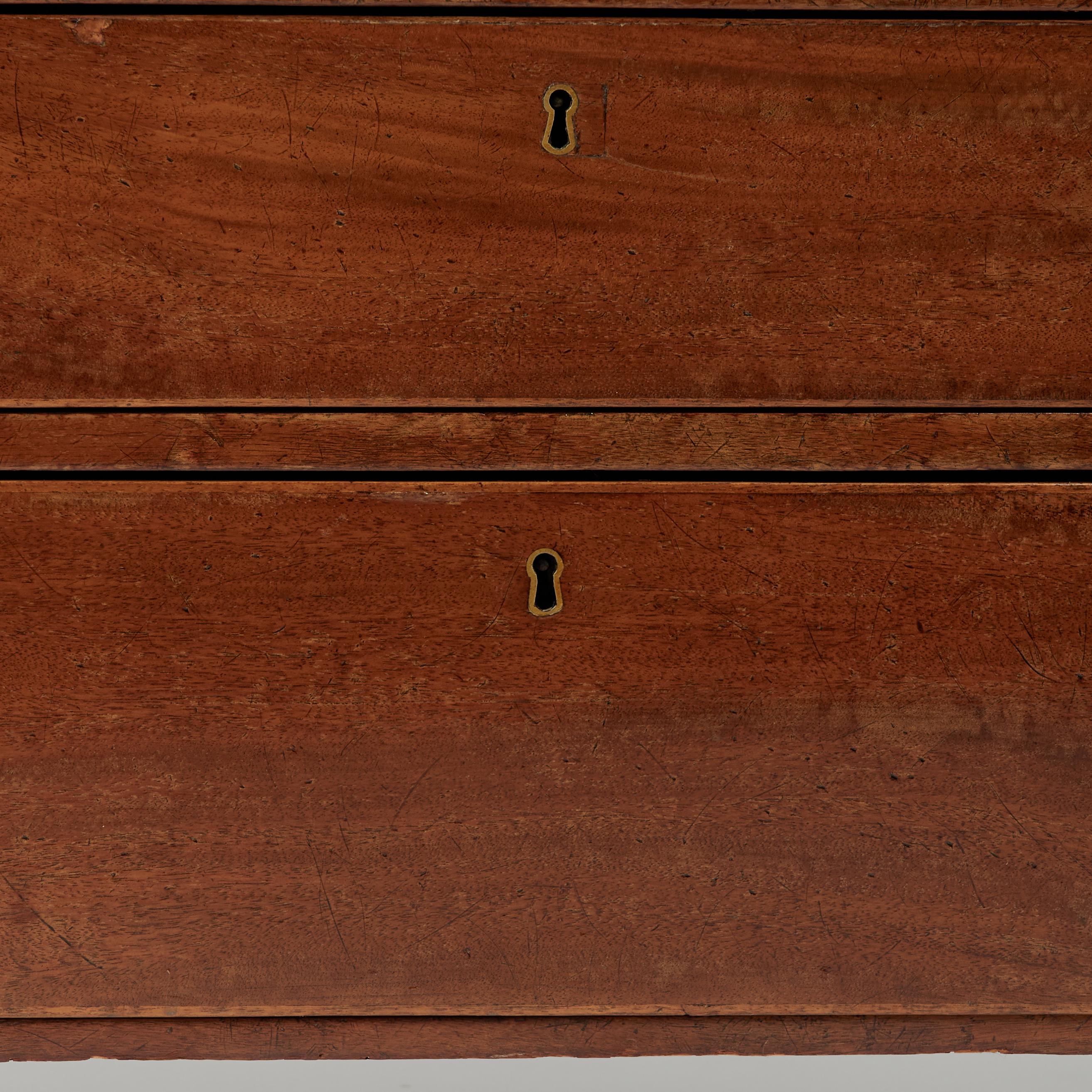 Laiton Ancienne commode de campagne anglaise en vente