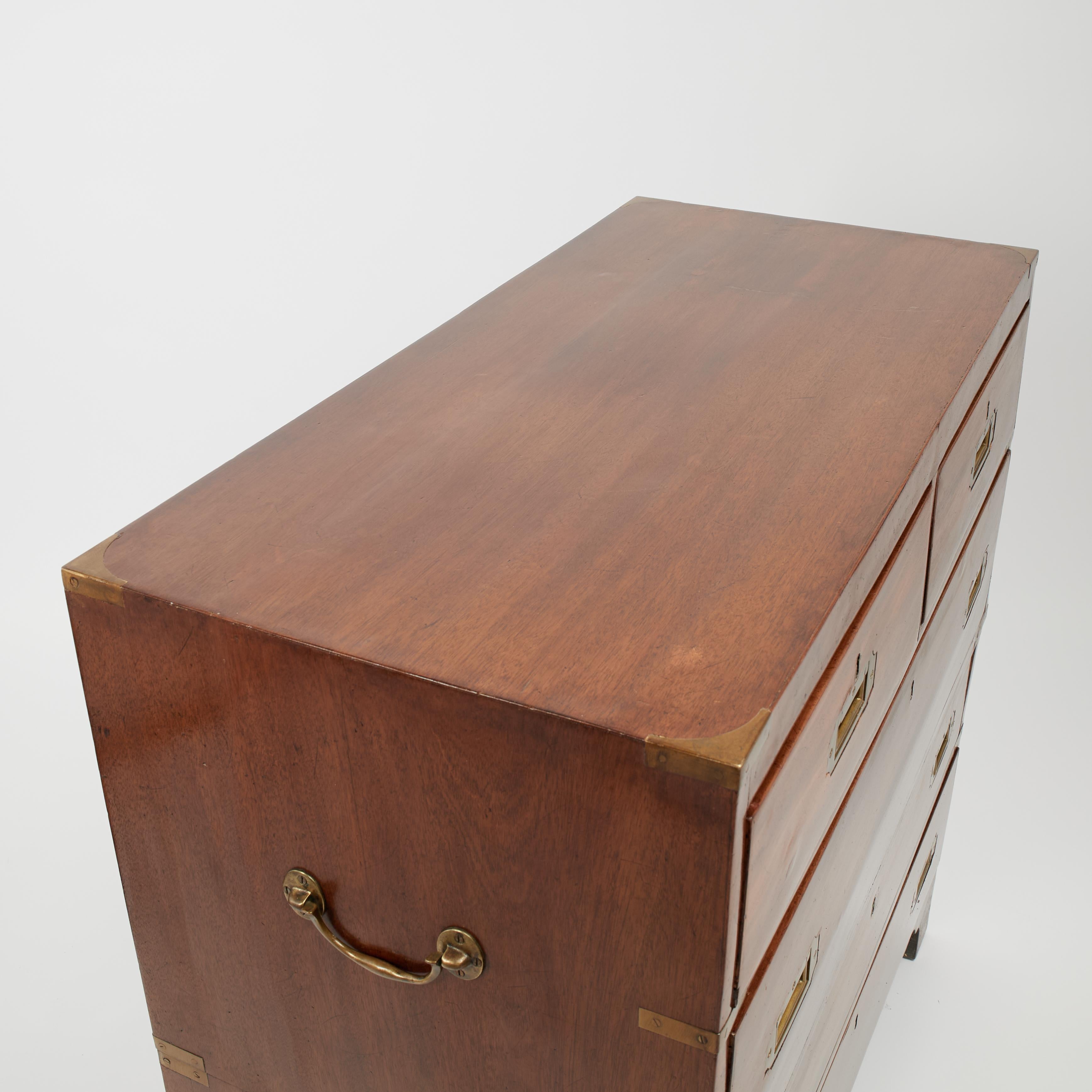 Ancienne commode de campagne anglaise en vente 2