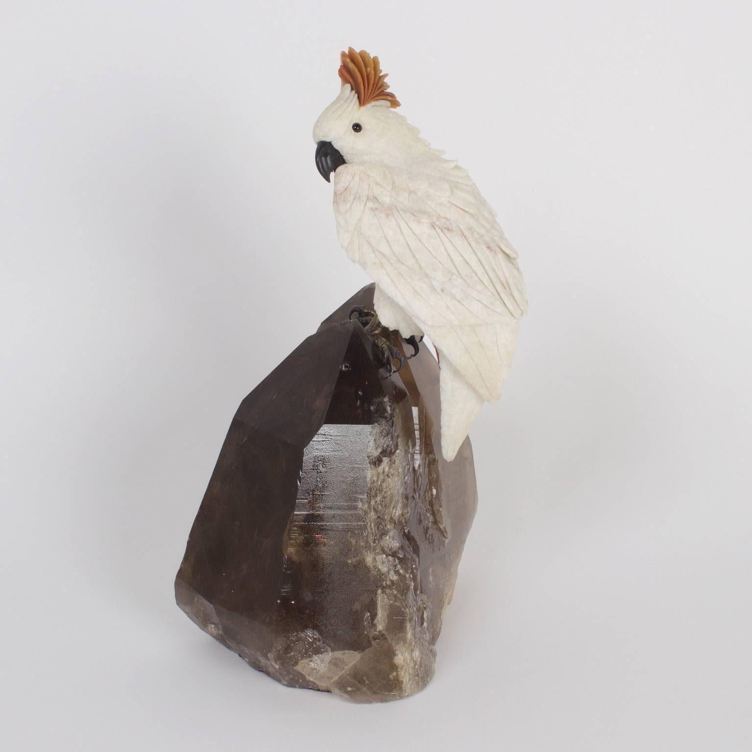 Mid-Century Modern Amusant quartz Cockatoo sculpté en pierre dure en vente