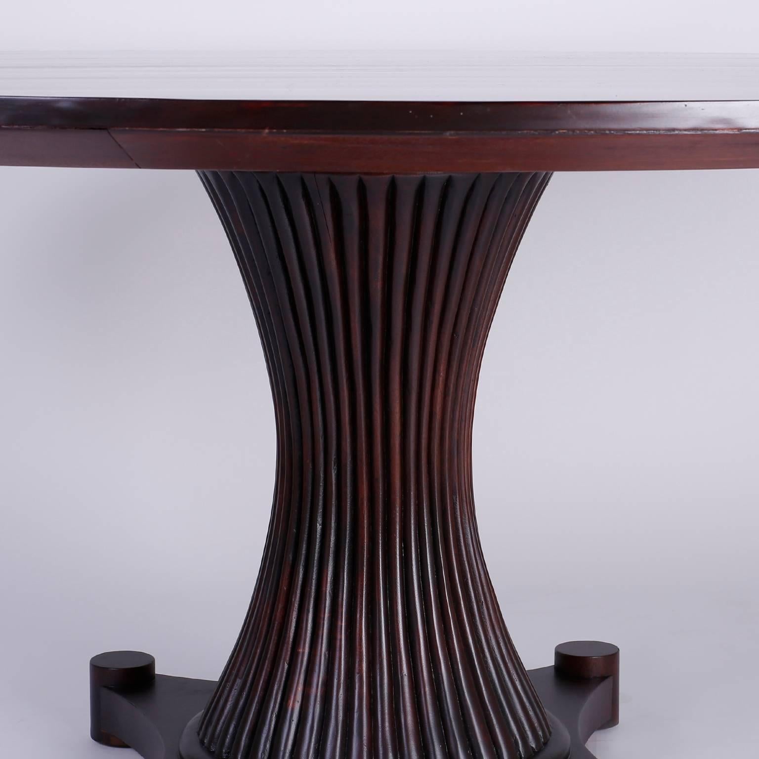 Midcentury Mahogany Round Top Dining Table In Excellent Condition In Palm Beach, FL