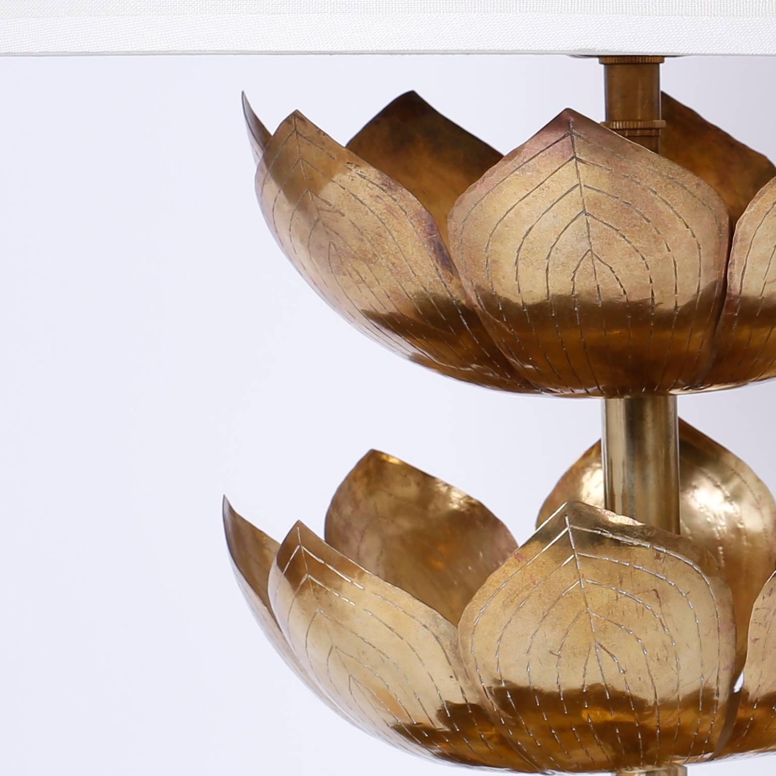 Pair of Lotus Leaf Table Lamps on Lucite Bases In Excellent Condition In Palm Beach, FL