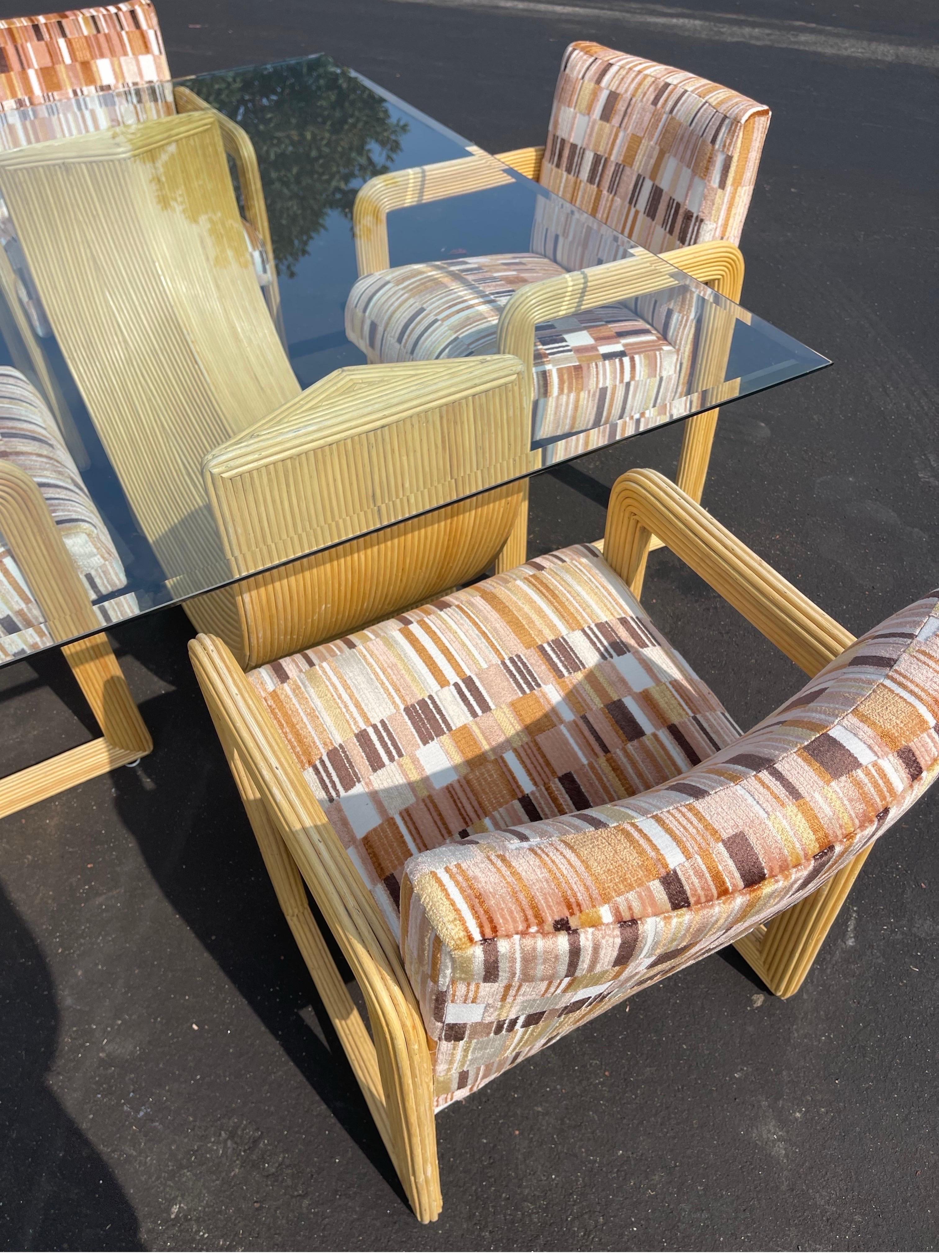 Ensemble de salle à manger vintage des années 1980 en roseau Bon état - En vente à Los Angeles, CA