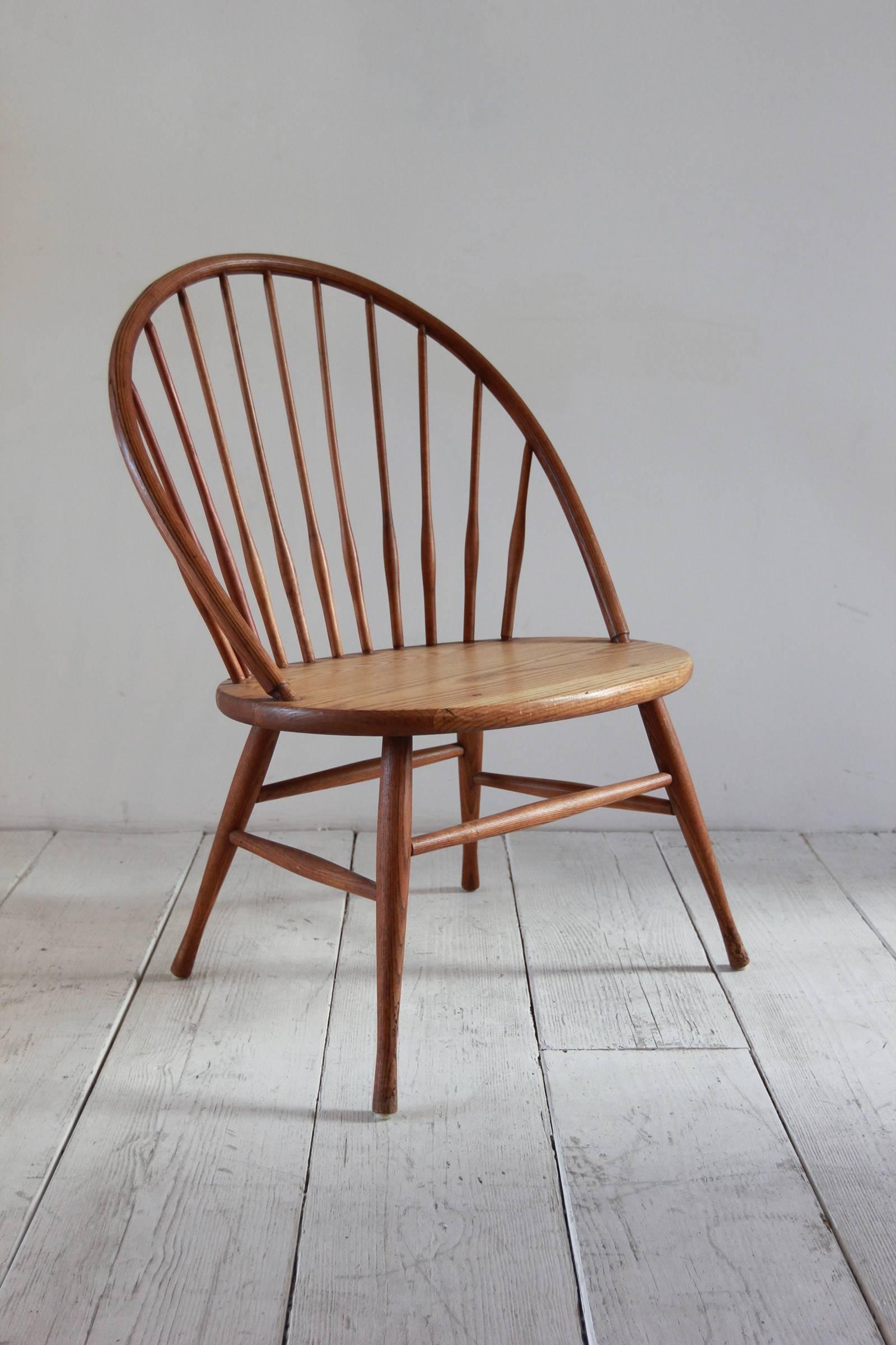 Wooden Spindle Windsor Peacock Chair In Distressed Condition In Los Angeles, CA