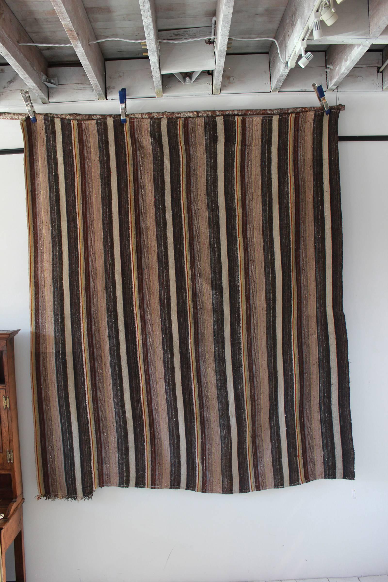 Rustic Flat-Woven Wool Striped Rug 1