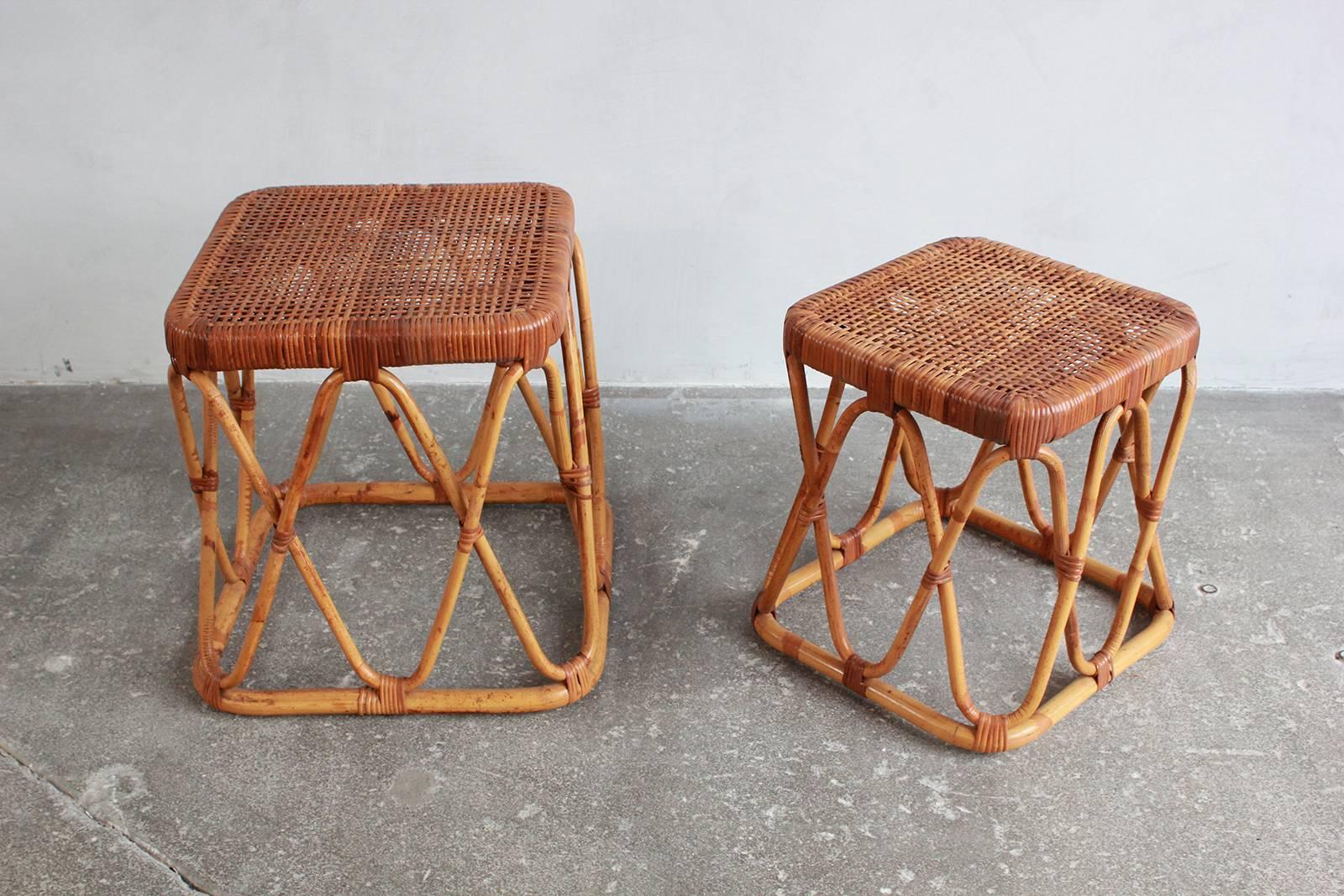 Pair of Square Wicker Nesting Tables In Distressed Condition In Los Angeles, CA