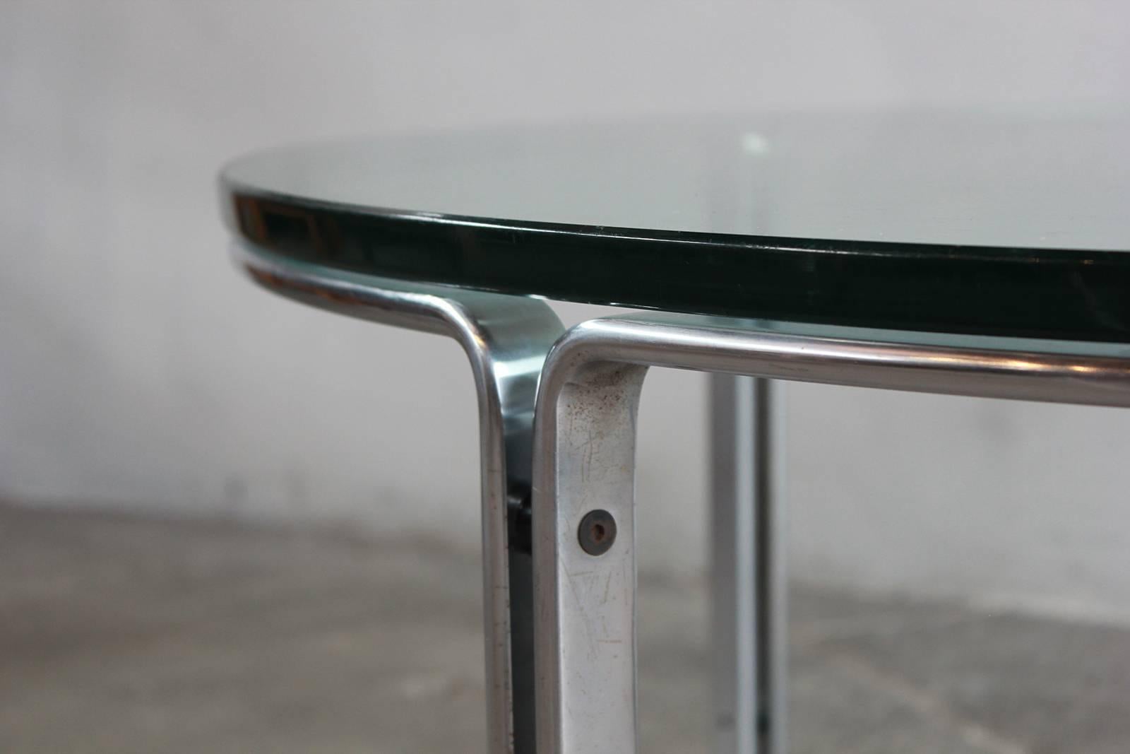 Round Metal and Steel Coffee Table with Glass Top In Excellent Condition In Los Angeles, CA