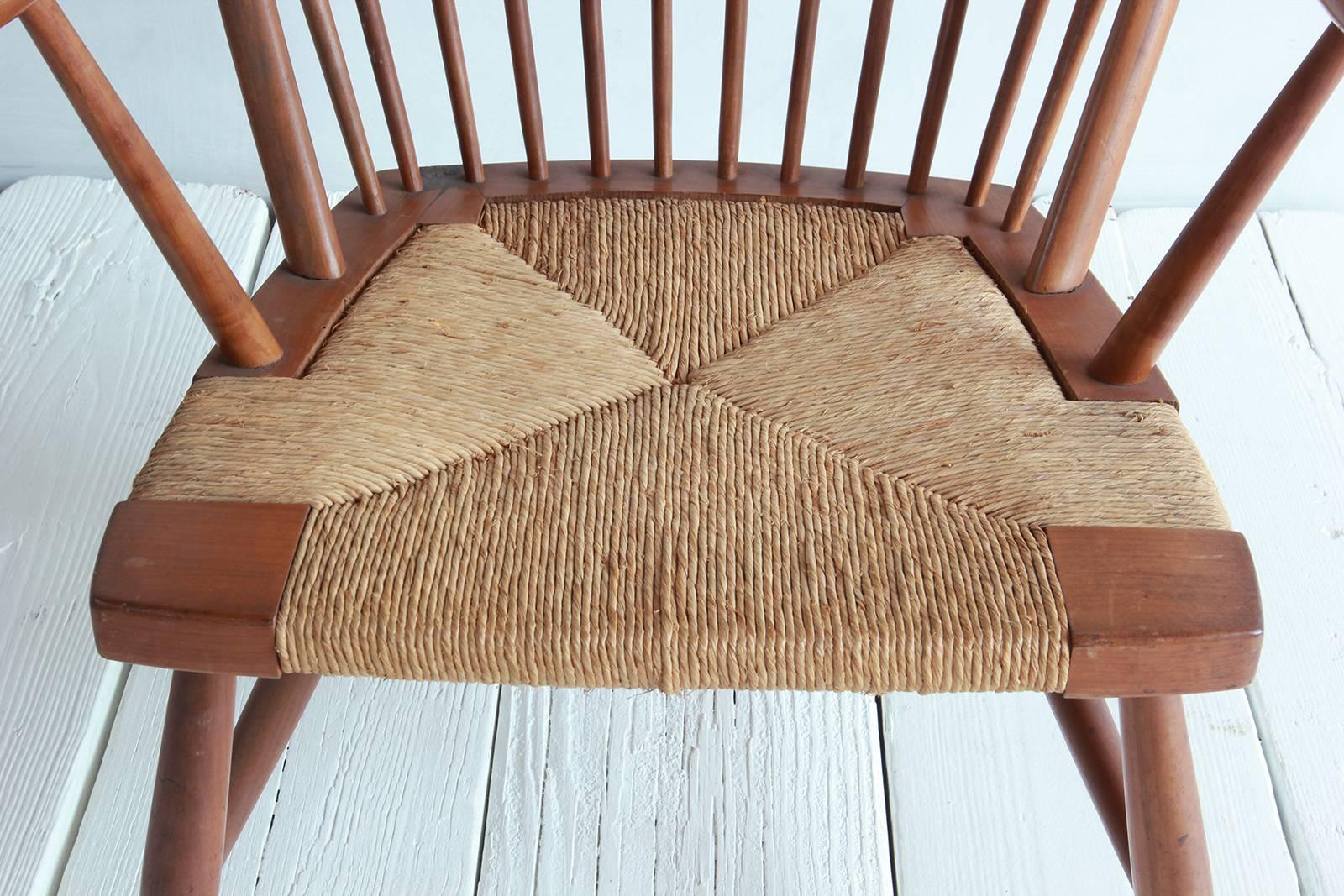 Windsor Peacock Style Chair with Rush Seat 4