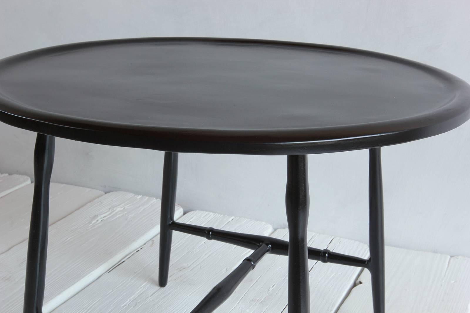 Solid Cast Metal Outdoor Windsor Cocktail Table In Excellent Condition In Los Angeles, CA