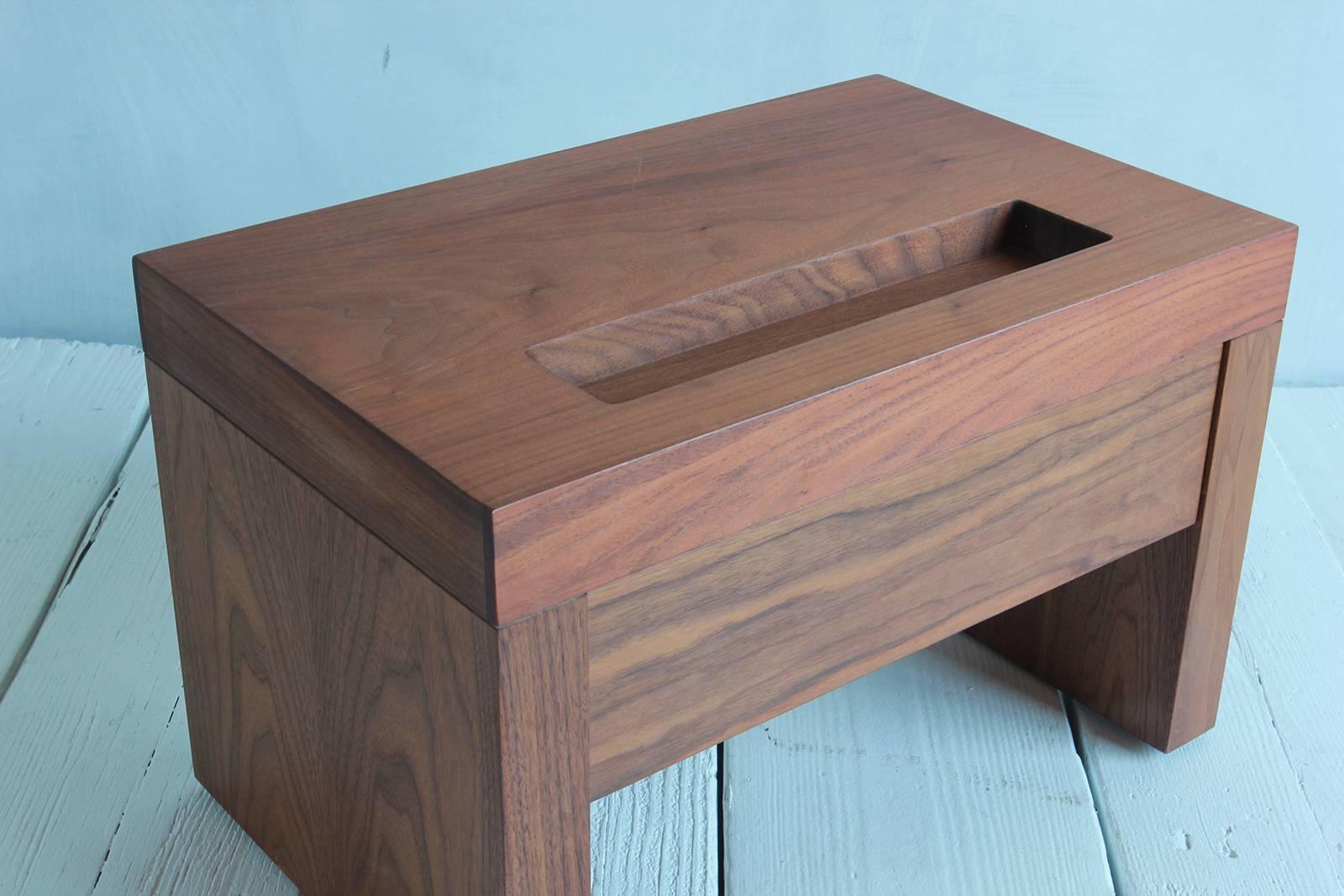 Walnut Side Table with Cut-Out Niche and Hidden Single Drawer 3