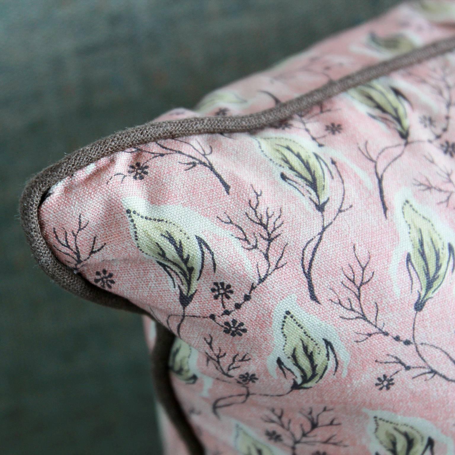 NK Collection Dusty Pink with Green Leaves Pillow In Excellent Condition In Los Angeles, CA