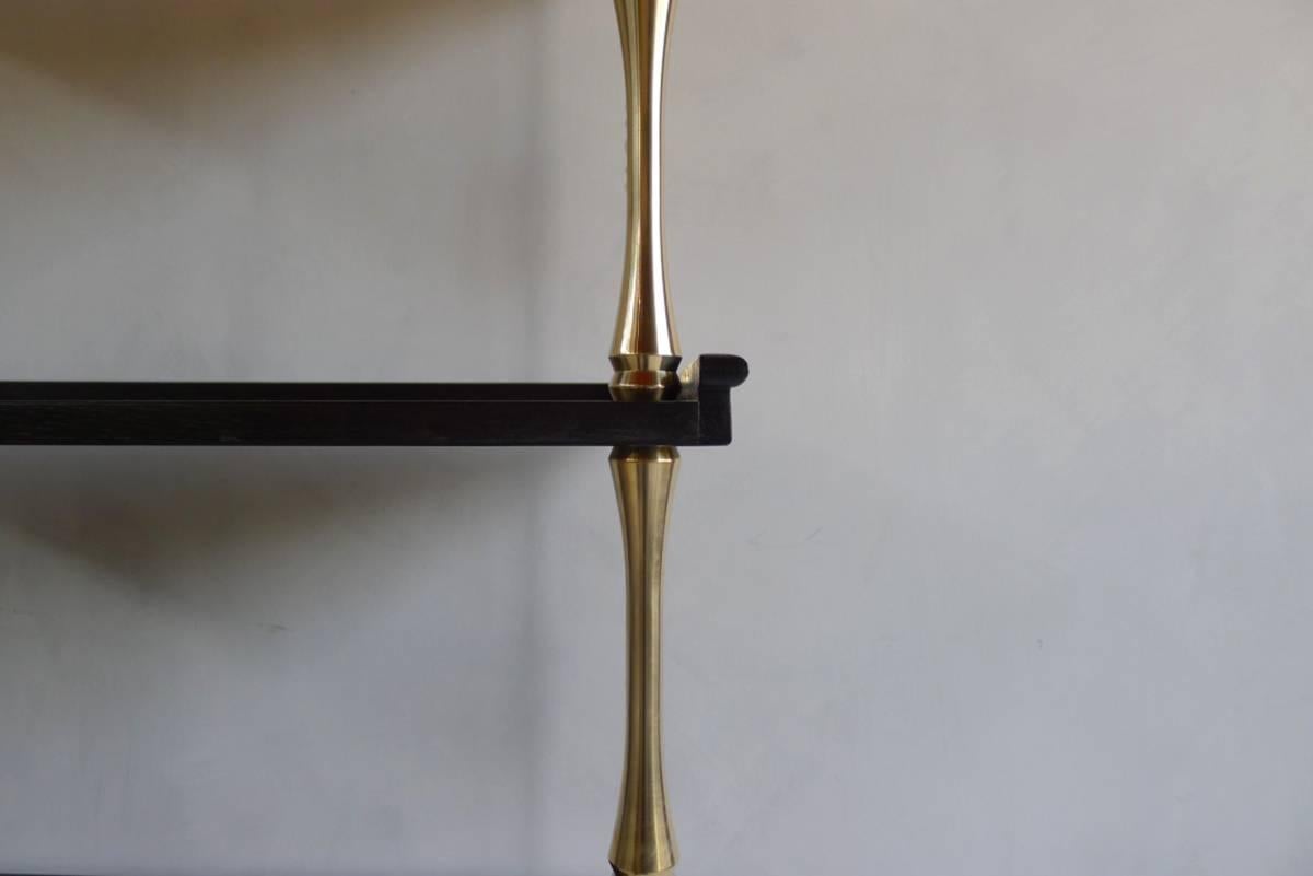 NK Collection Turned Brass Etagère In Excellent Condition In Los Angeles, CA