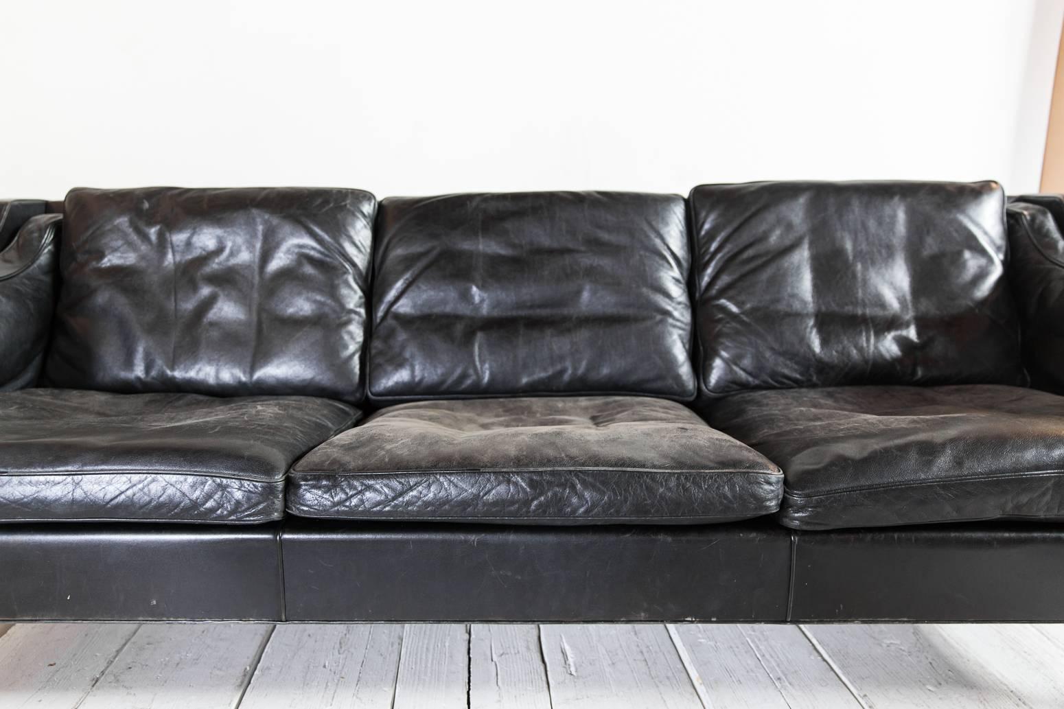 Black Leather Borge Mogensen Style Sofa In Distressed Condition In Los Angeles, CA