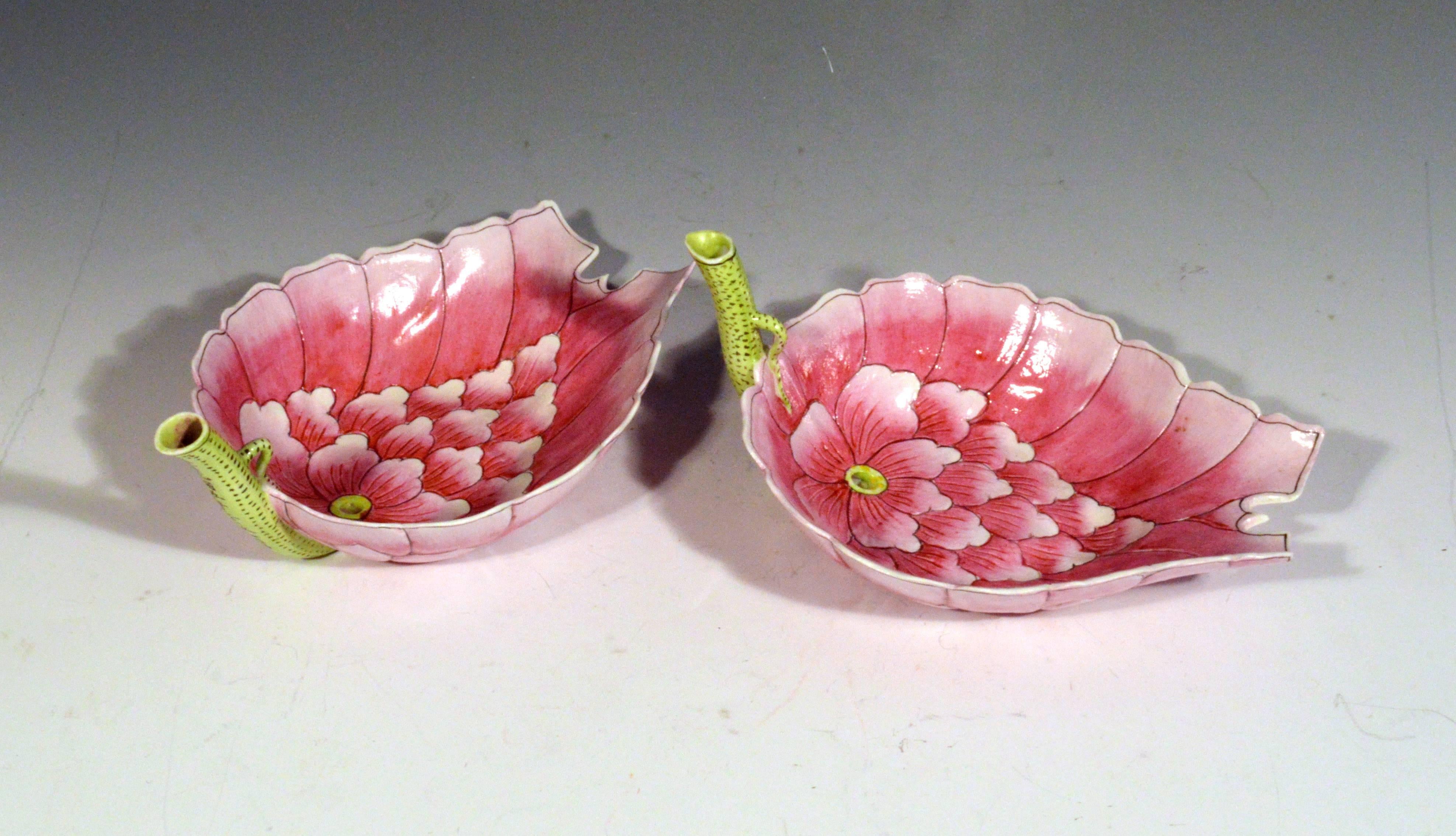 Chinese Porcelain Lotus Water Droppers In Excellent Condition In Downingtown, PA