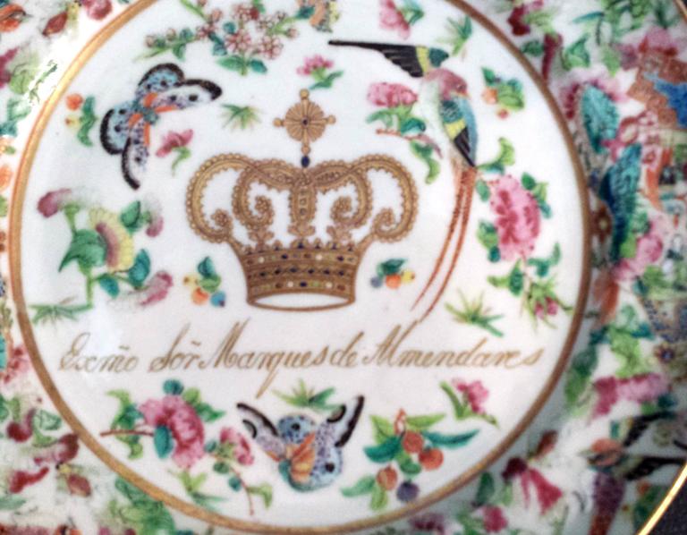 Hand-Painted Chinese Export Cuban Armorial Plate for Marquis de Almendares For Sale