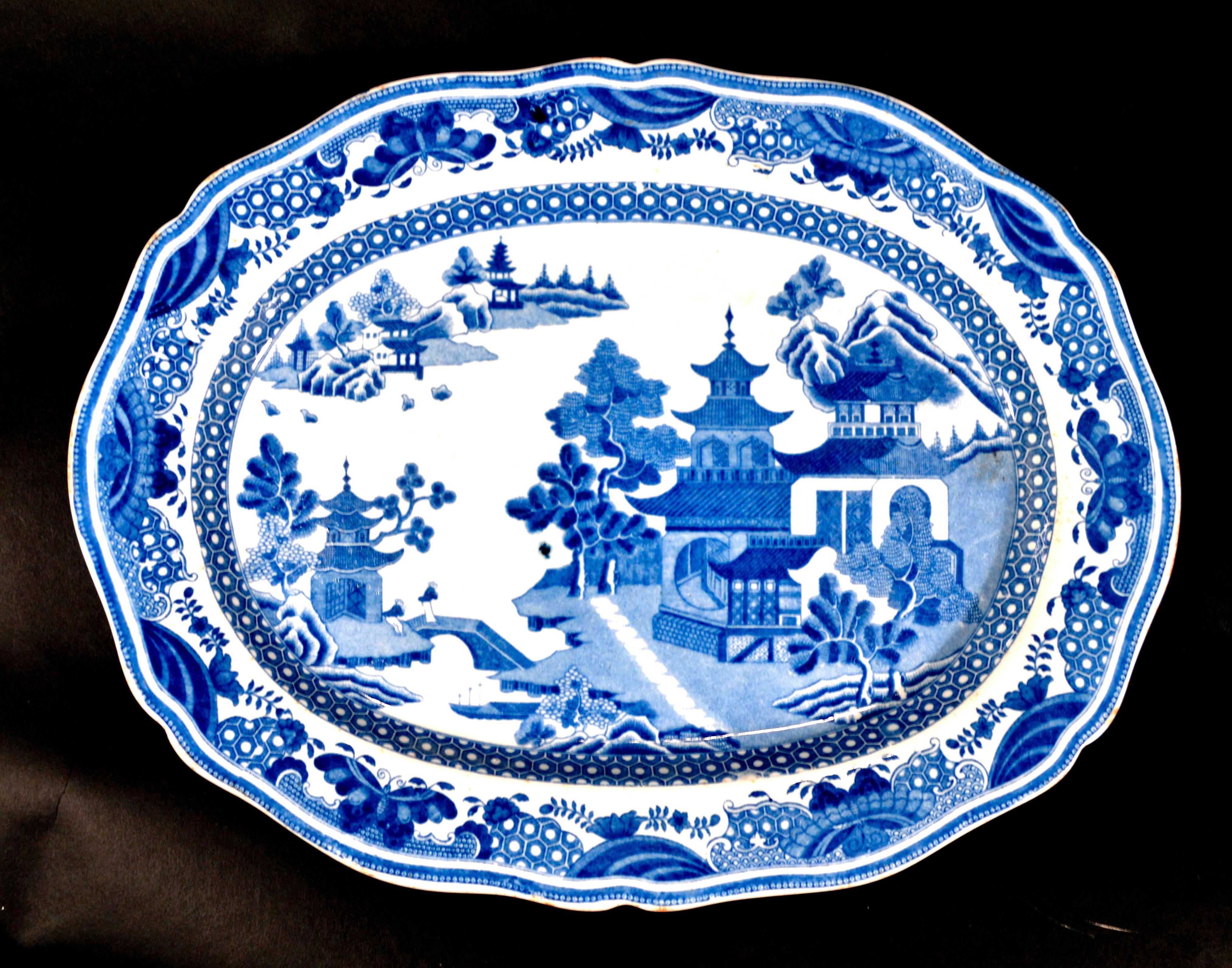 British Staffordshire Chinoiserie Pearlware Underglaze Blue Dishes