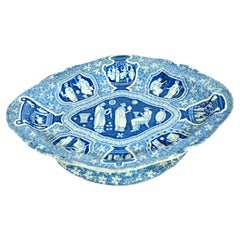 Tazza ovale en faïence perlée à imprimé bleu « Greek Pattern » de Spode, style néoclassique