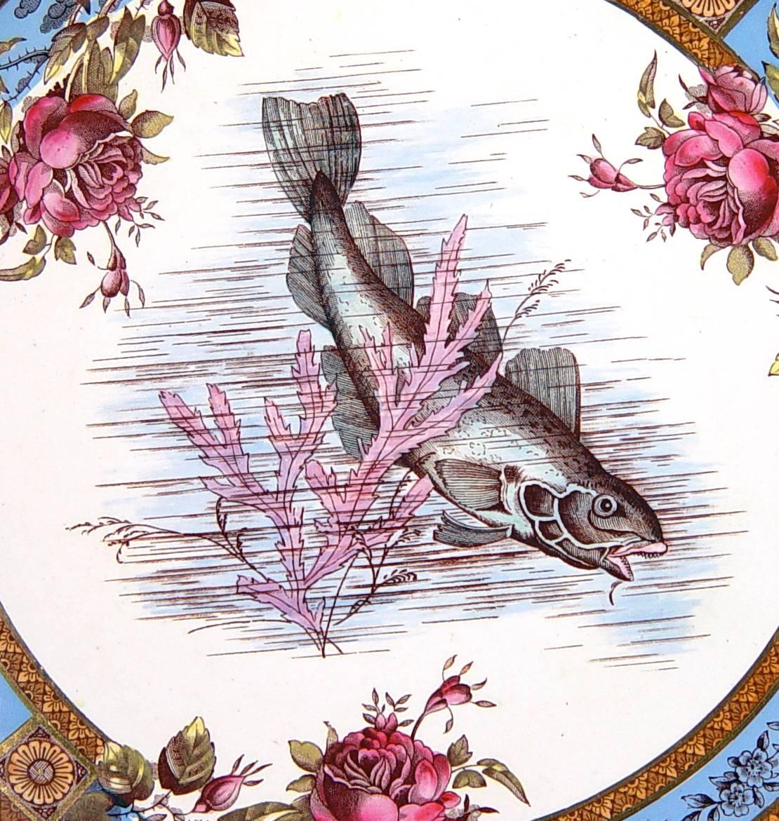 Anglais Assiettes en faïence anciennes avec poisson