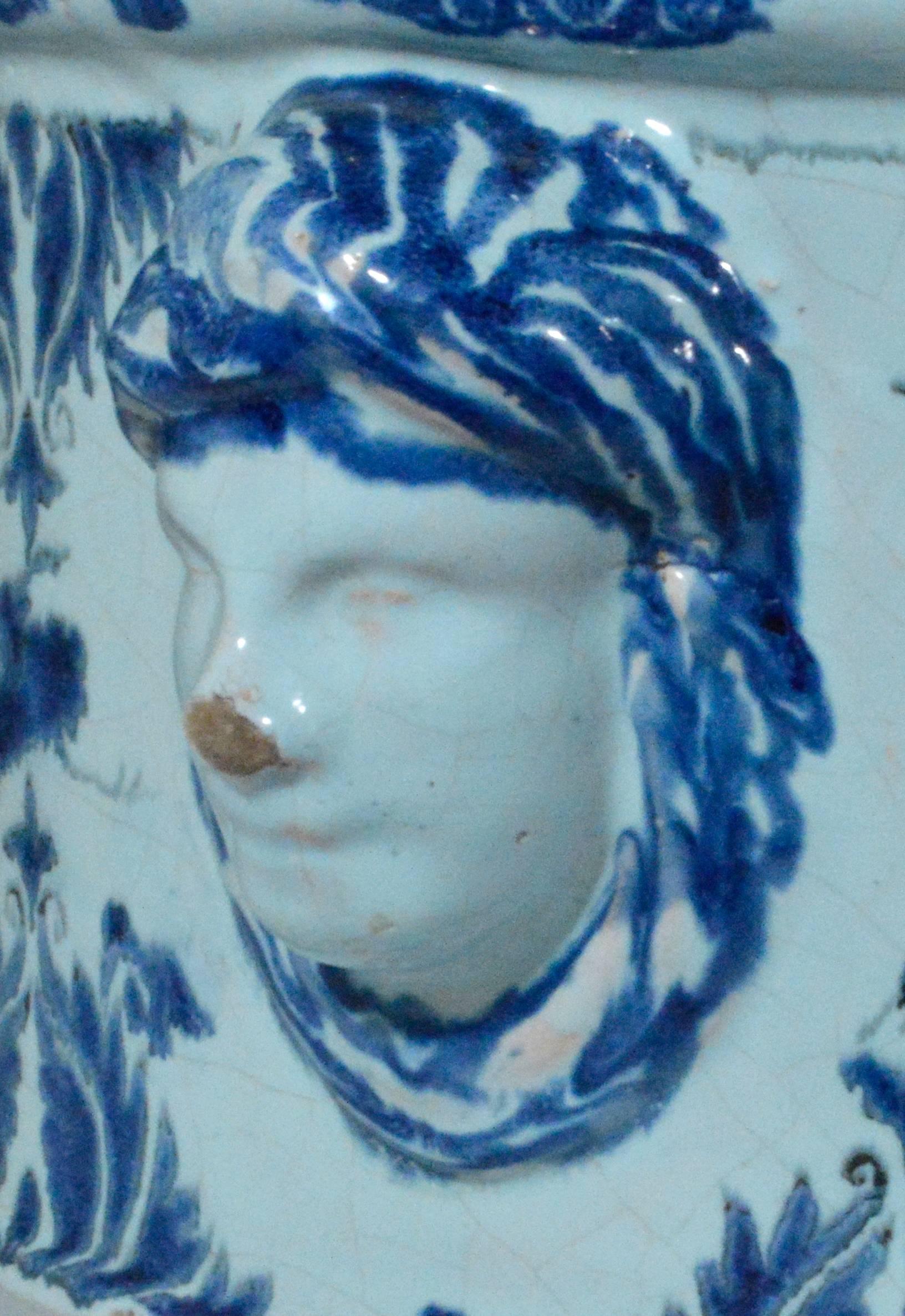 18th-century Northern French Blue and White Faience Footed Basin, Lille. In Good Condition In Downingtown, PA