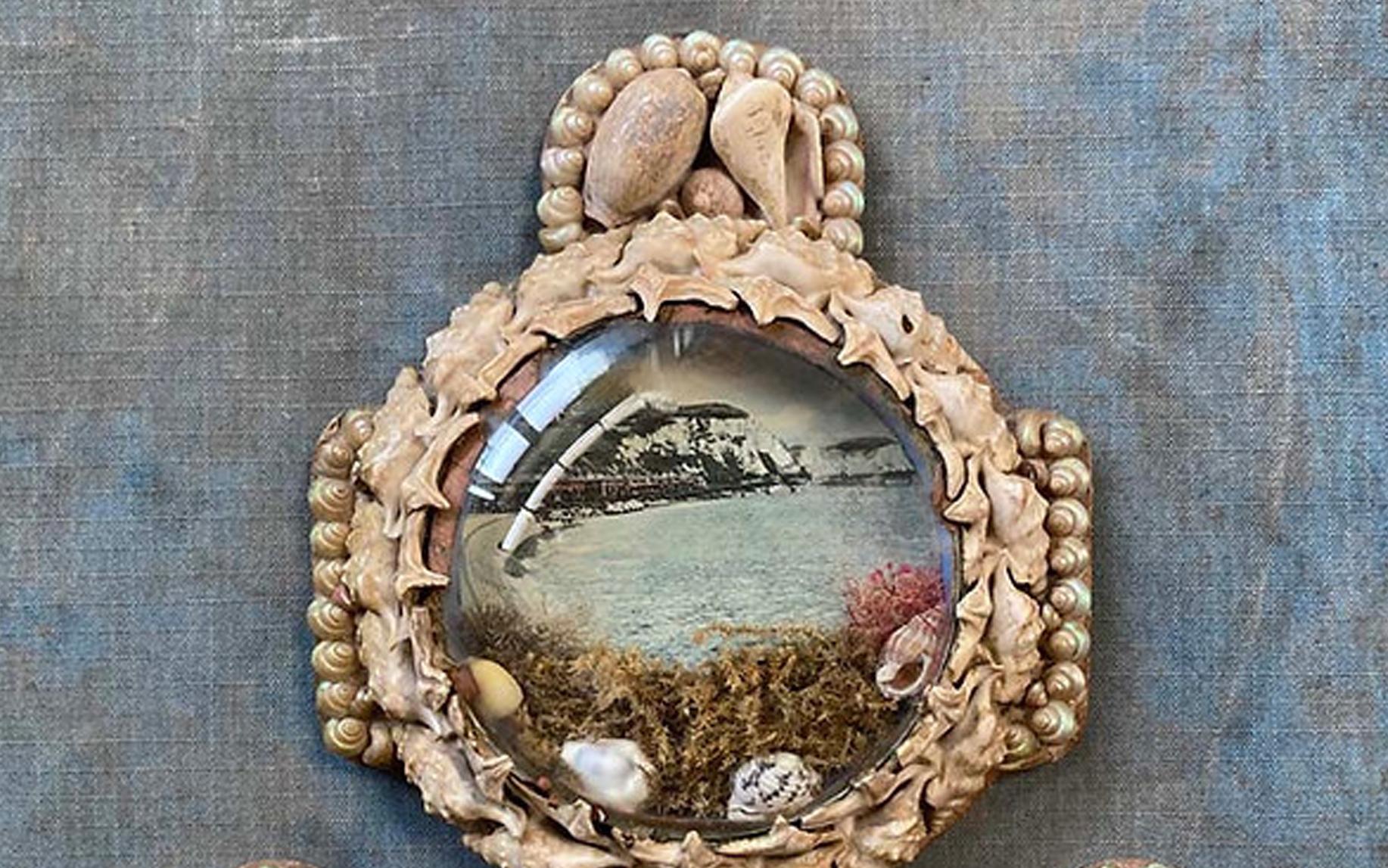 Edwardian Shellwork Valentine Diorama of Dover with its Pier and Iconic Cliffs For Sale 5