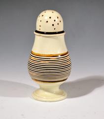 Mocha Creamware Pottery Slip-Decorated Pepper Pot, circa 1790-1810