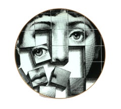 Assiette en porcelaine Rosenthal de Piero Fornasetti, « Temi e Variazioni », motif 33, années 1980