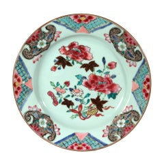 Chinese Export Porcelain Famille Rose Plate with Ribbon-Tied Peony Bouquet