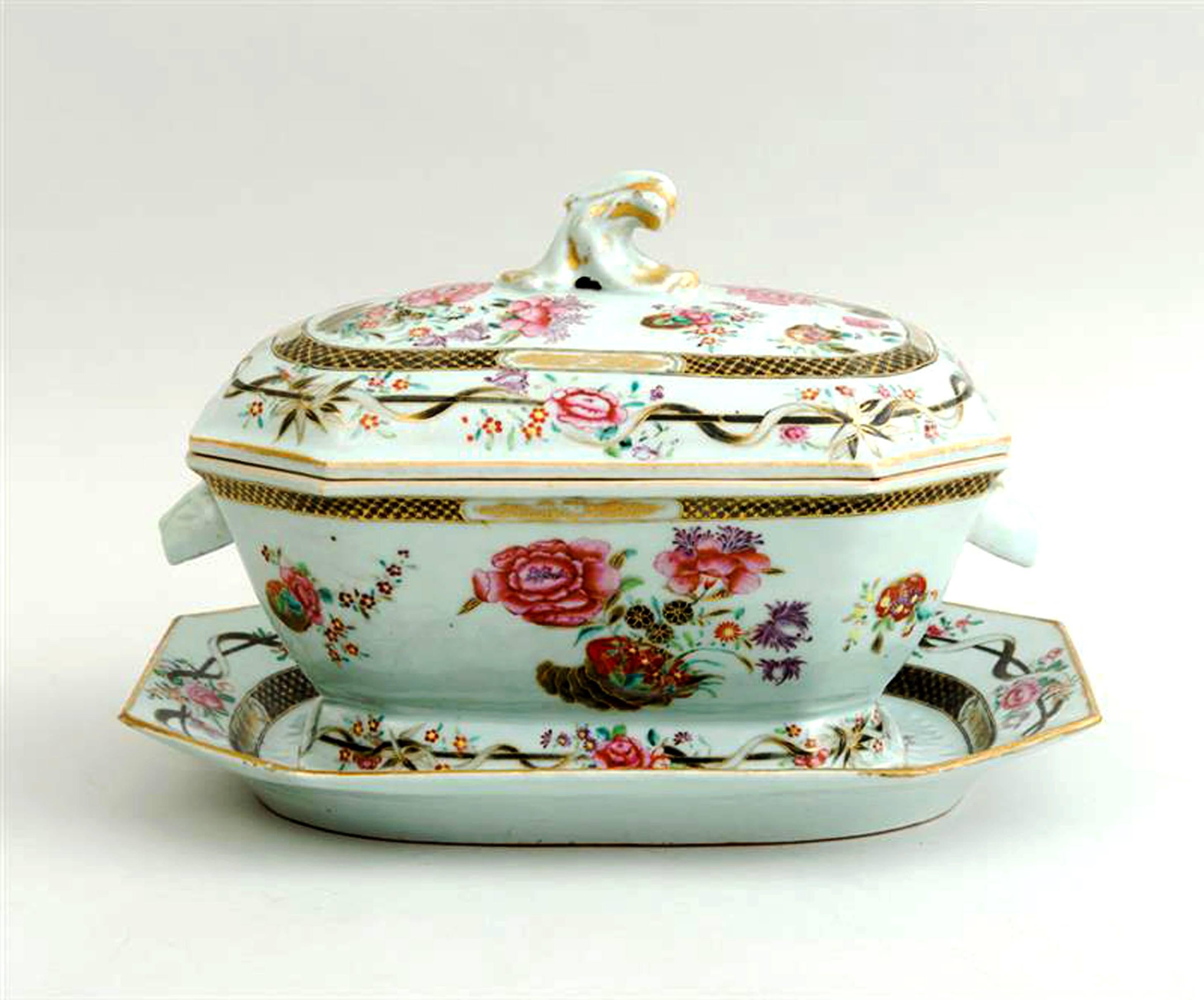 Chinese export porcelain famille rose soup tureen, cover and stand,
circa 1765.

The fine Chinese Export porcelain soup tureen, cover and stand is painted in famille rose enamels with an unusual flowers in cornucopia design.