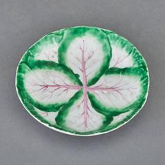Longton Hall Porcelain Four Leaf Molded Trompe L'oieil Saucer, circa 1754-1757