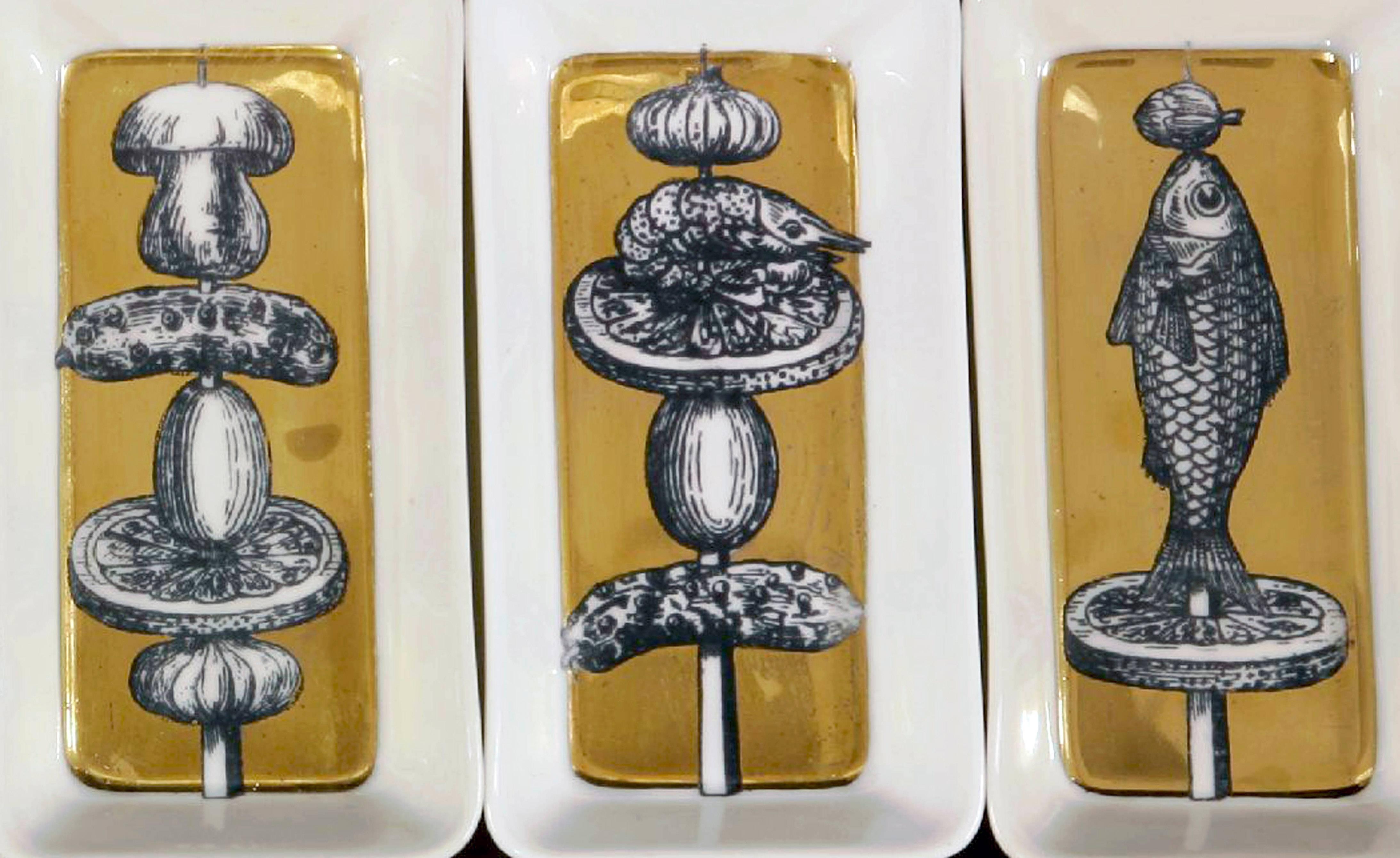 Mid-Century Modern Piero Fornasetti Gold Appetizer Dishes on Original Tray, Skewer Pattern, 1960s