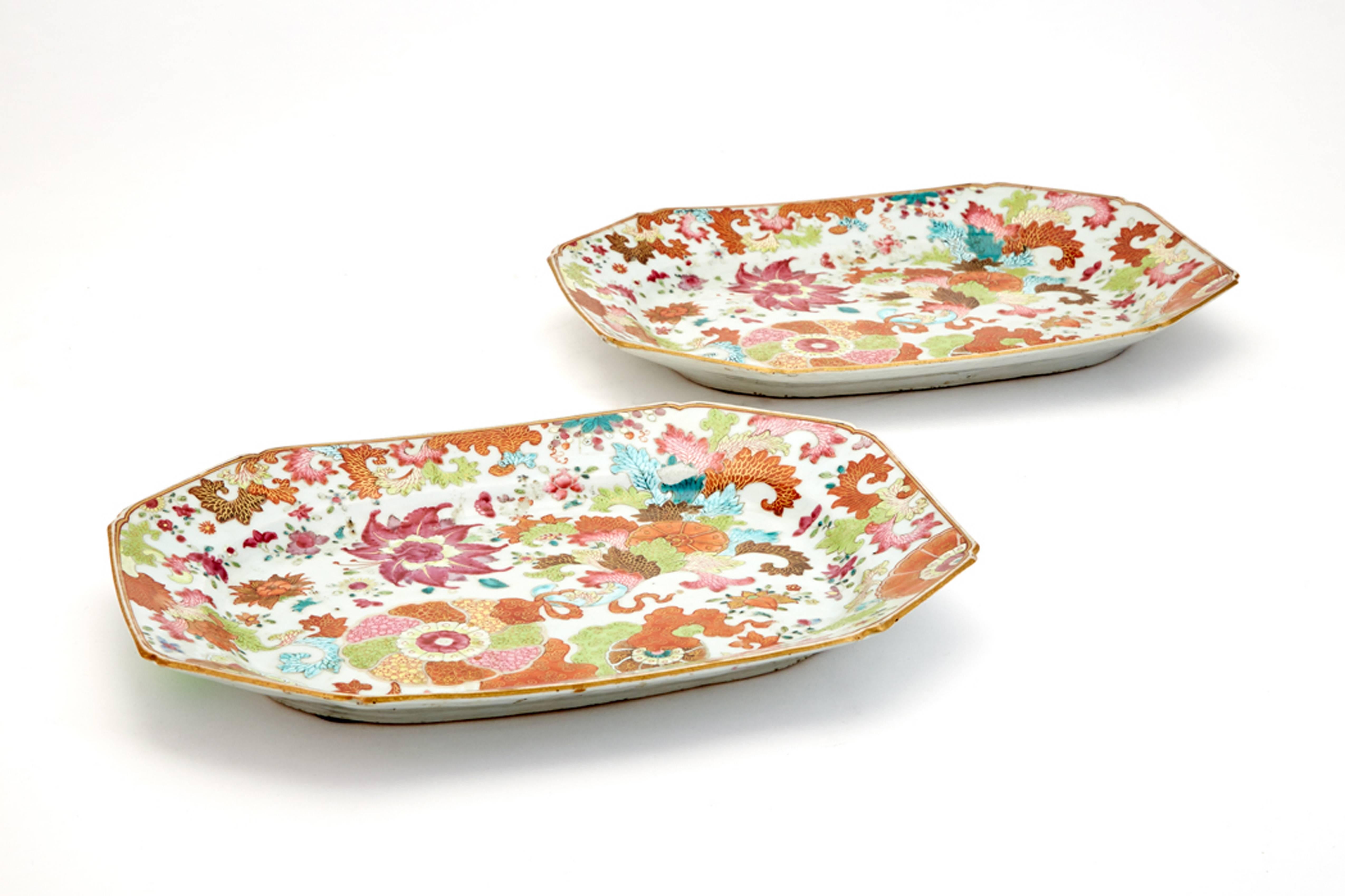 18th Century Chinese Export Porcelain Tobacco Leaf Pair of Dishes, circa 1765-1775