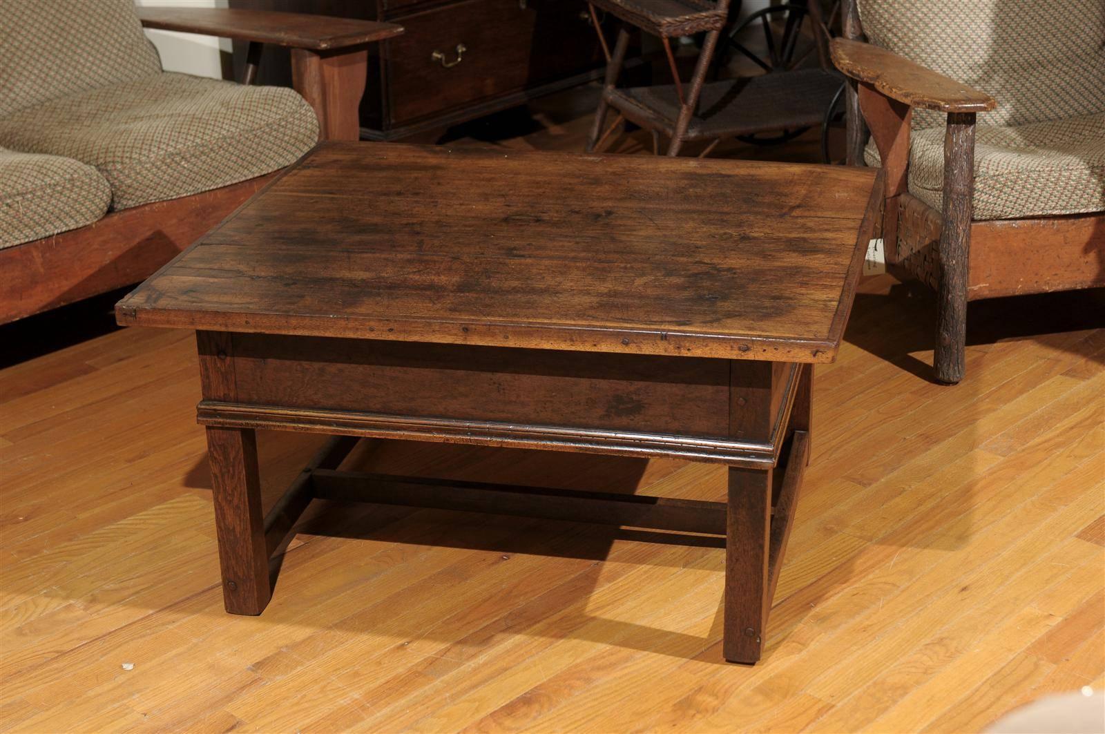 European Coffee Table, circa 1850-1890 In Good Condition In Atlanta, GA