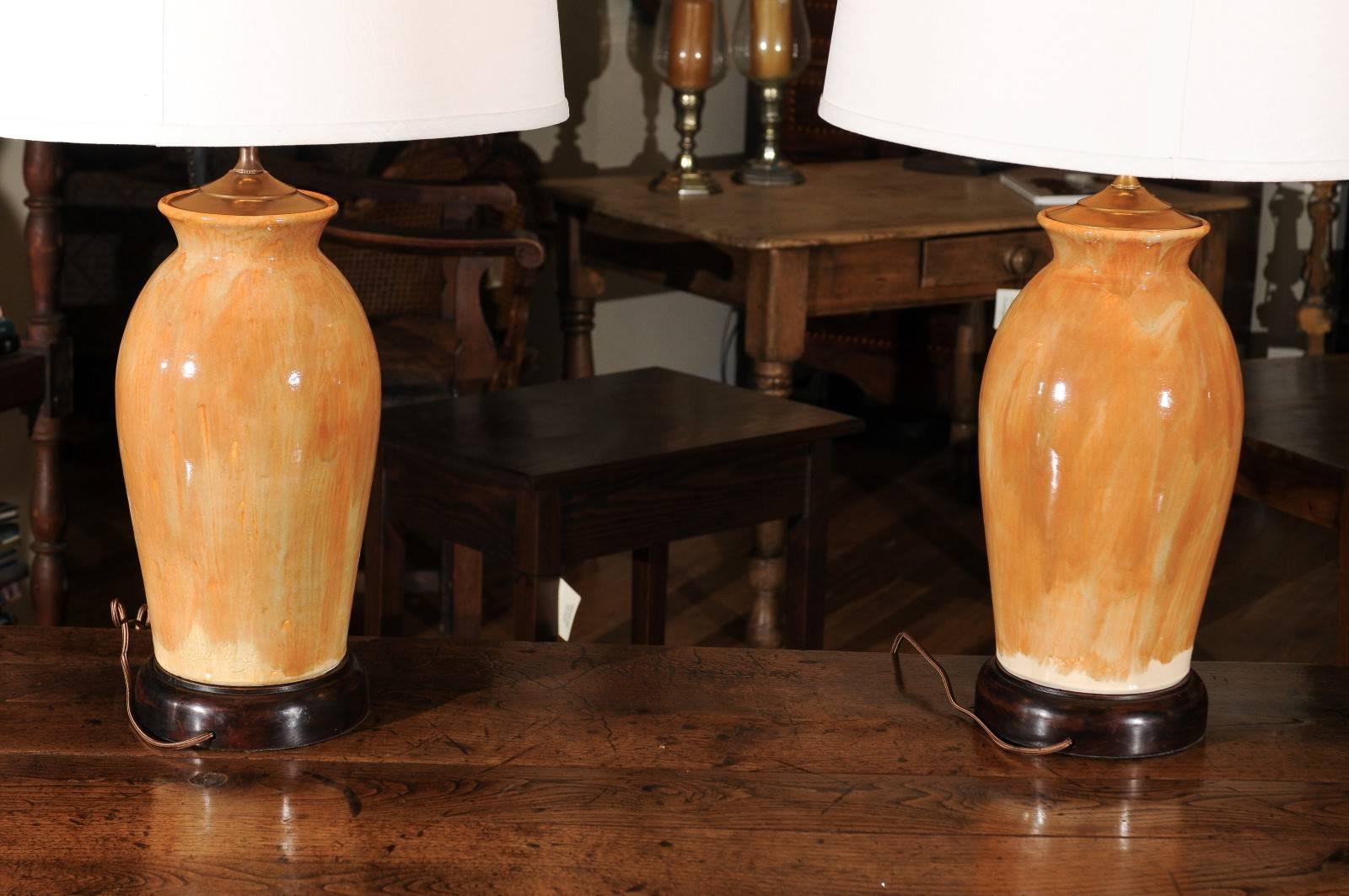 Pair of Charlie West Pottery Lamps In Good Condition For Sale In Atlanta, GA