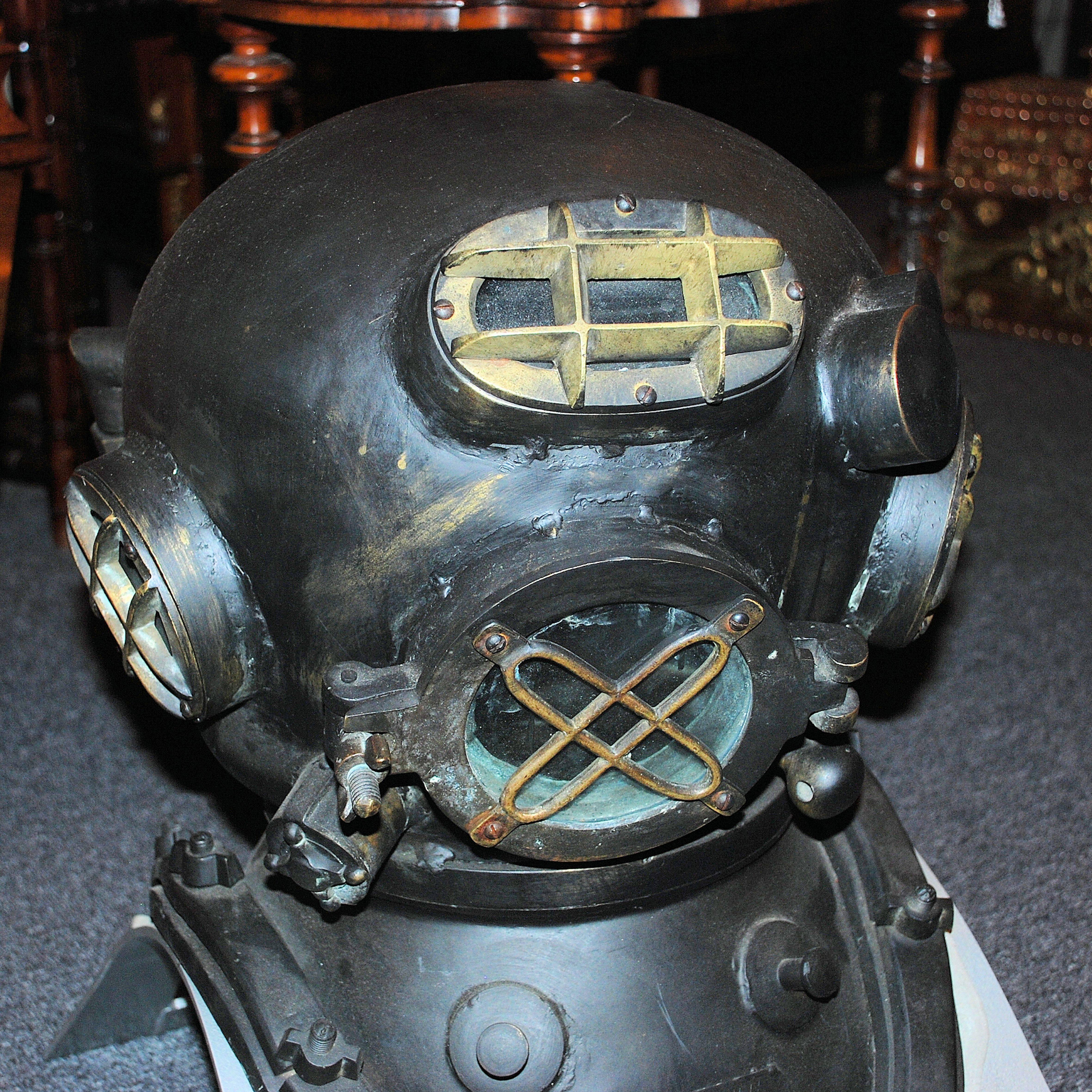 Handmade peplica of Morse Mark V Navy diver's helmet.