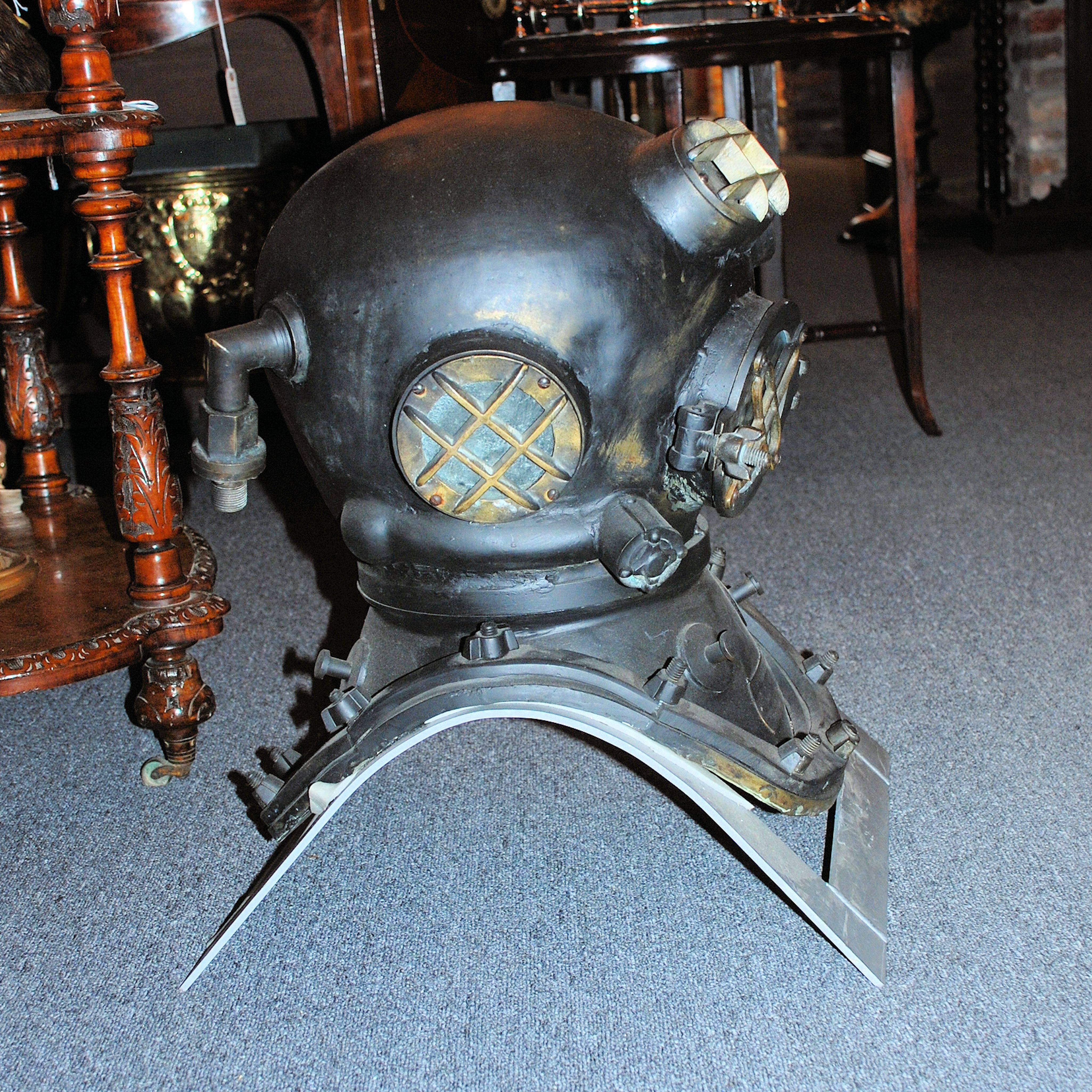 20th Century Divers Helmet Replica