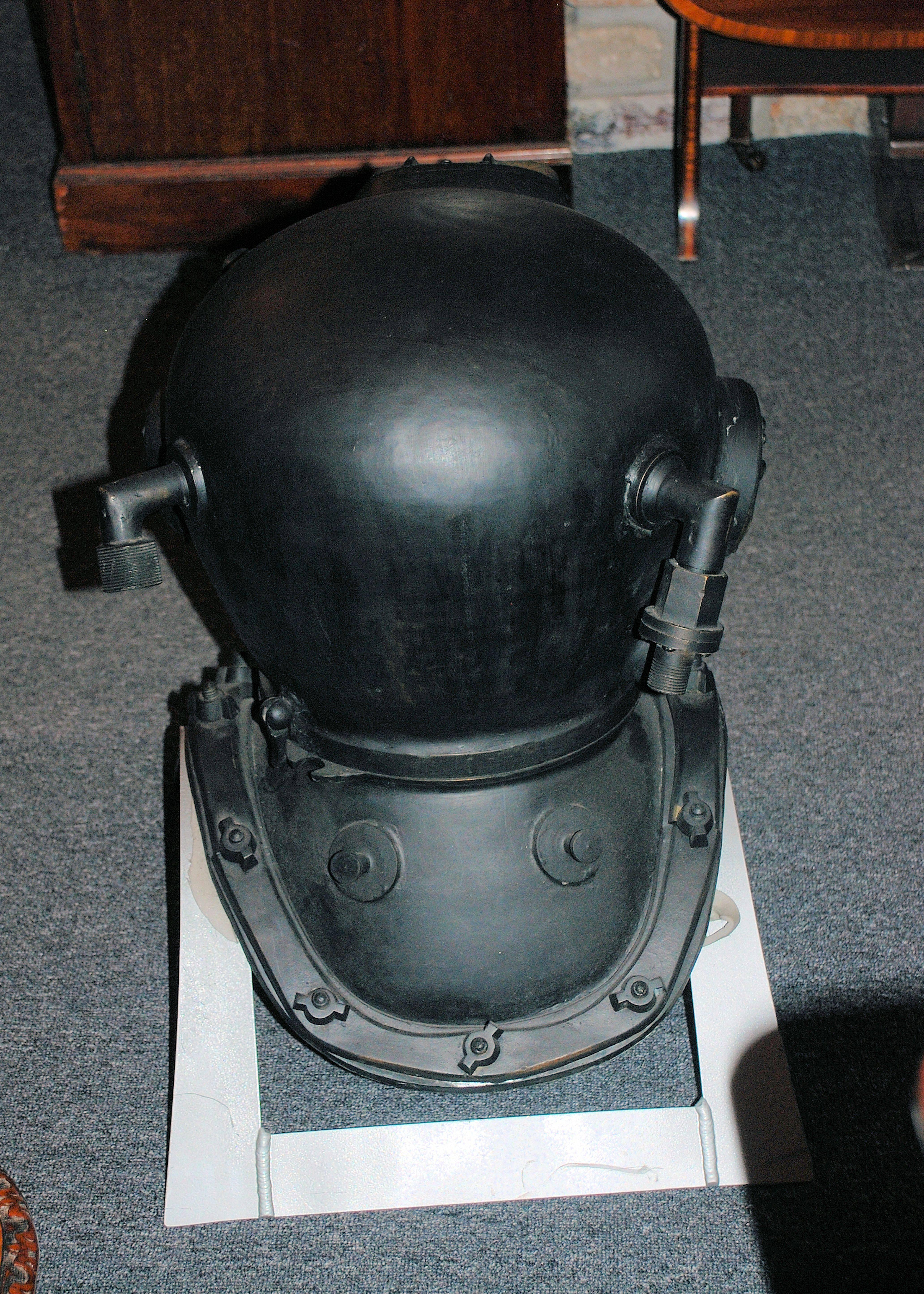 Divers Helmet Replica 2