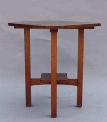 1910 L. & J.G. Stickley Clip Corner Table