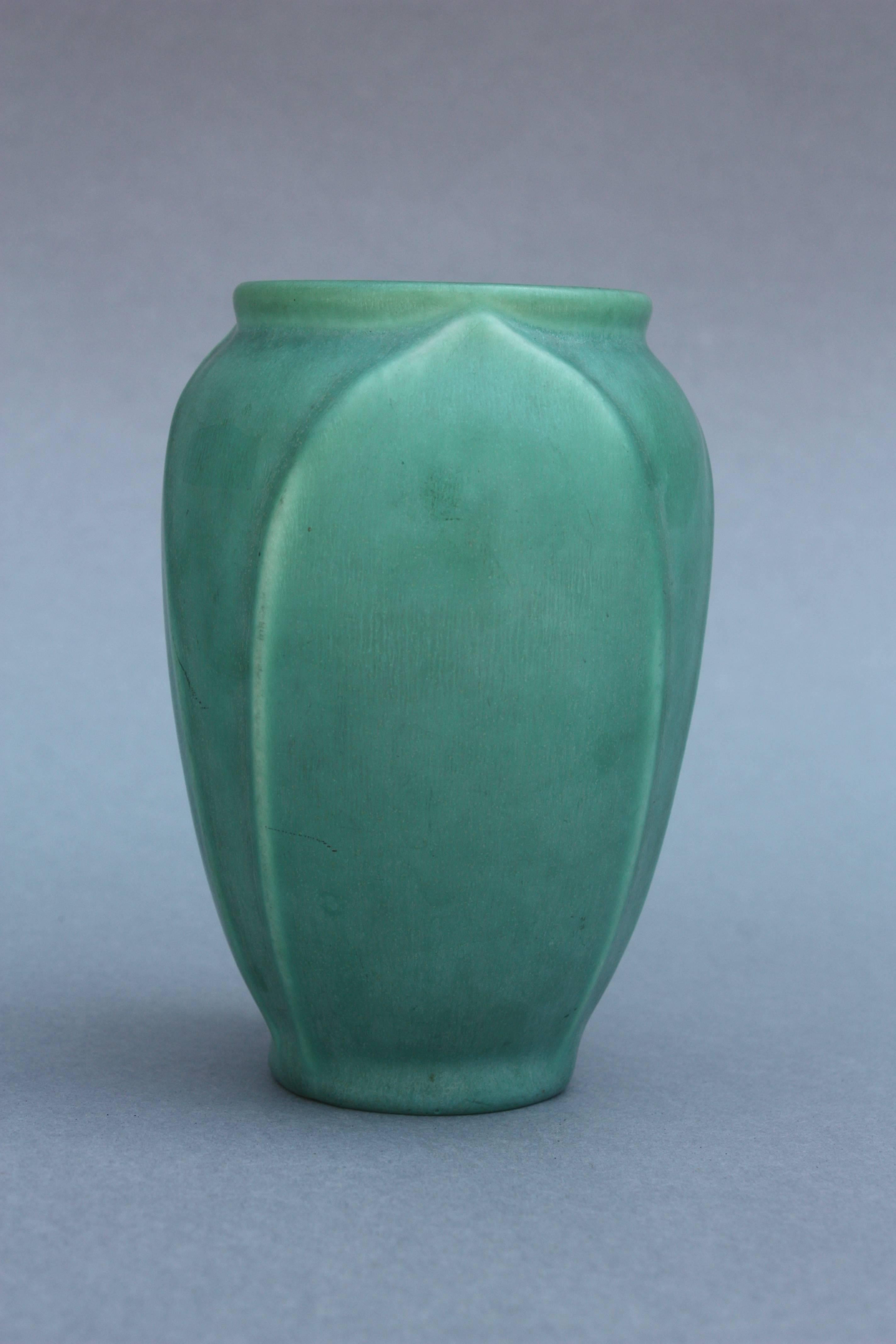 Pair of Matte Green Rookwood Vases In Good Condition In Pasadena, CA