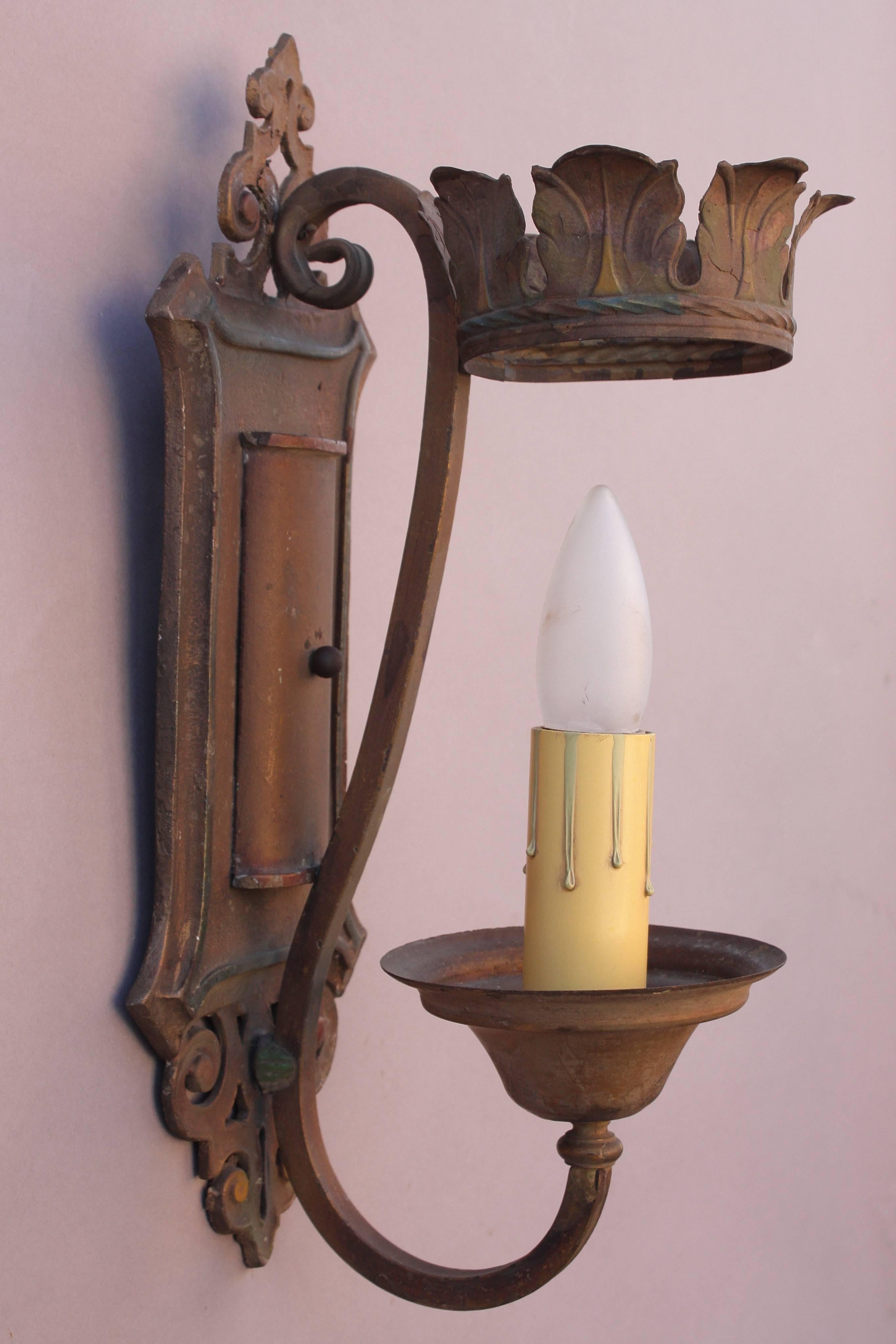 Spanish Colonial 1920s Single Sconce with Crown Motif For Sale